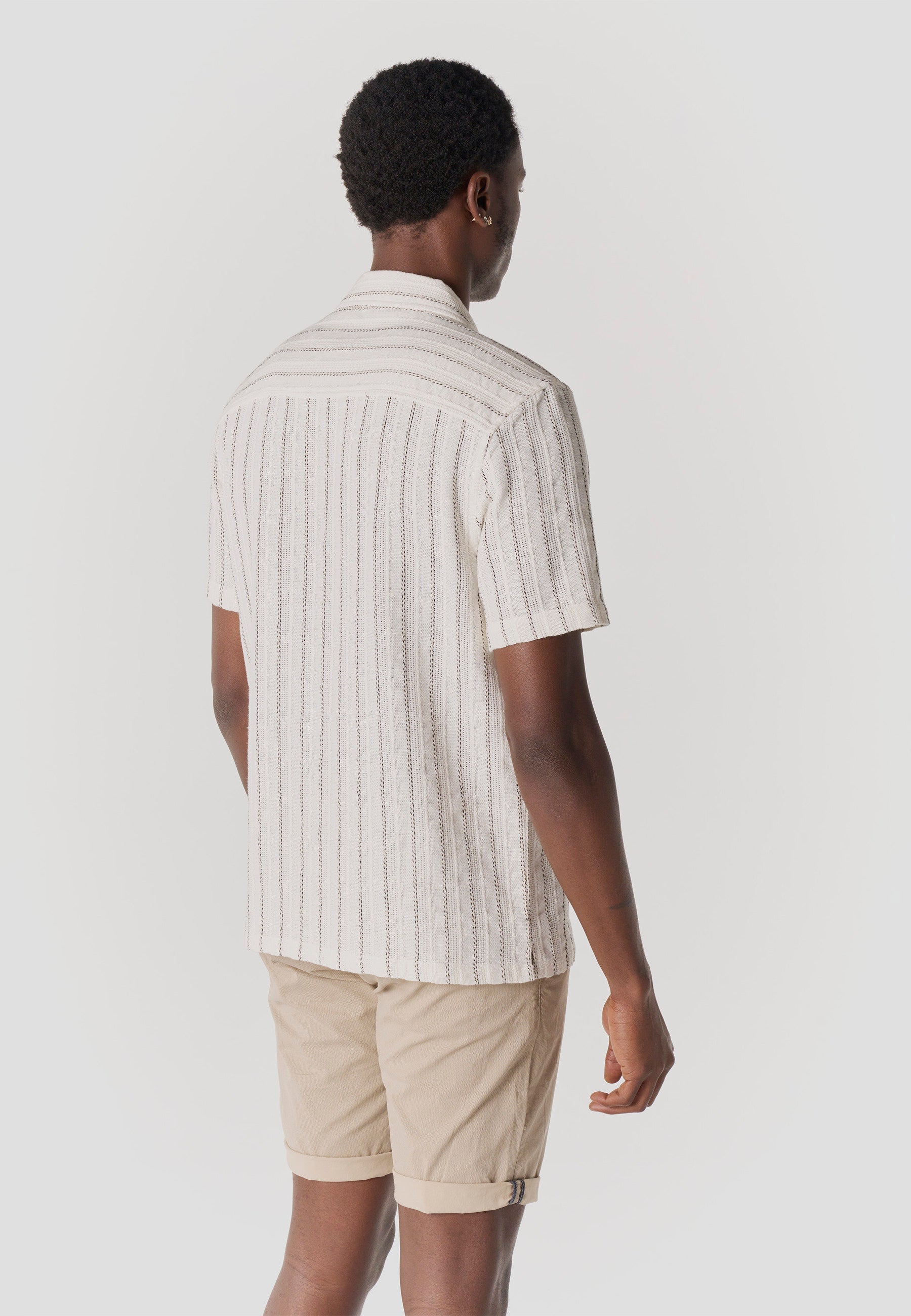 Camisa Hombre Manga Corta Rayas Cuello Cubano Crudo – Koroshi 2611CC23