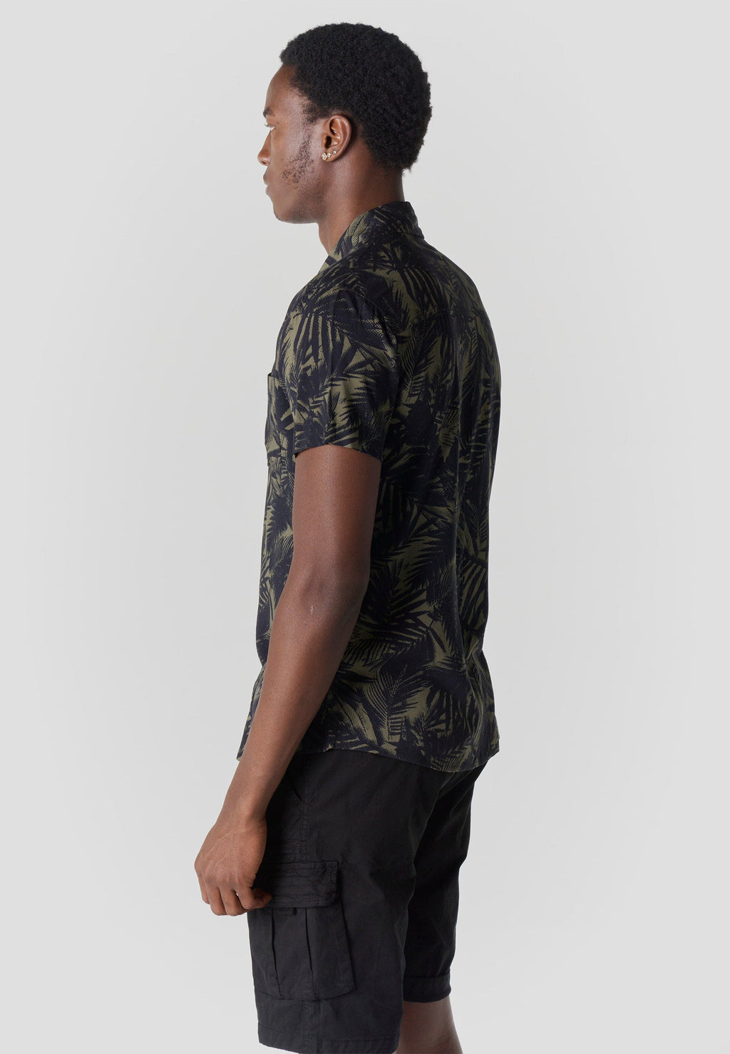 Camisa Hombre Manga Corta Estampado Tropical Viscosa – Koroshi 2611CC36