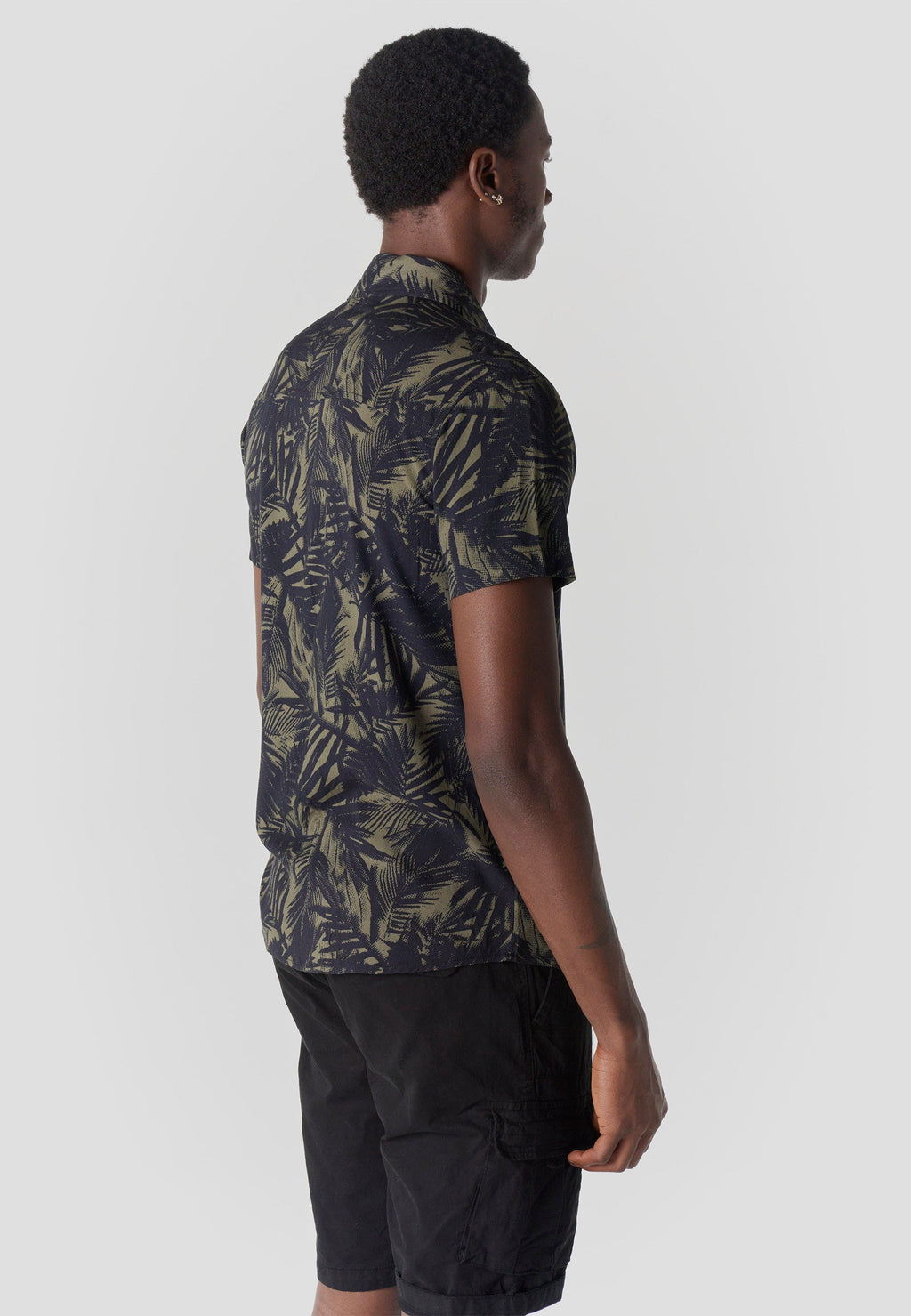 Camisa Hombre Manga Corta Estampado Tropical Viscosa – Koroshi 2611CC36