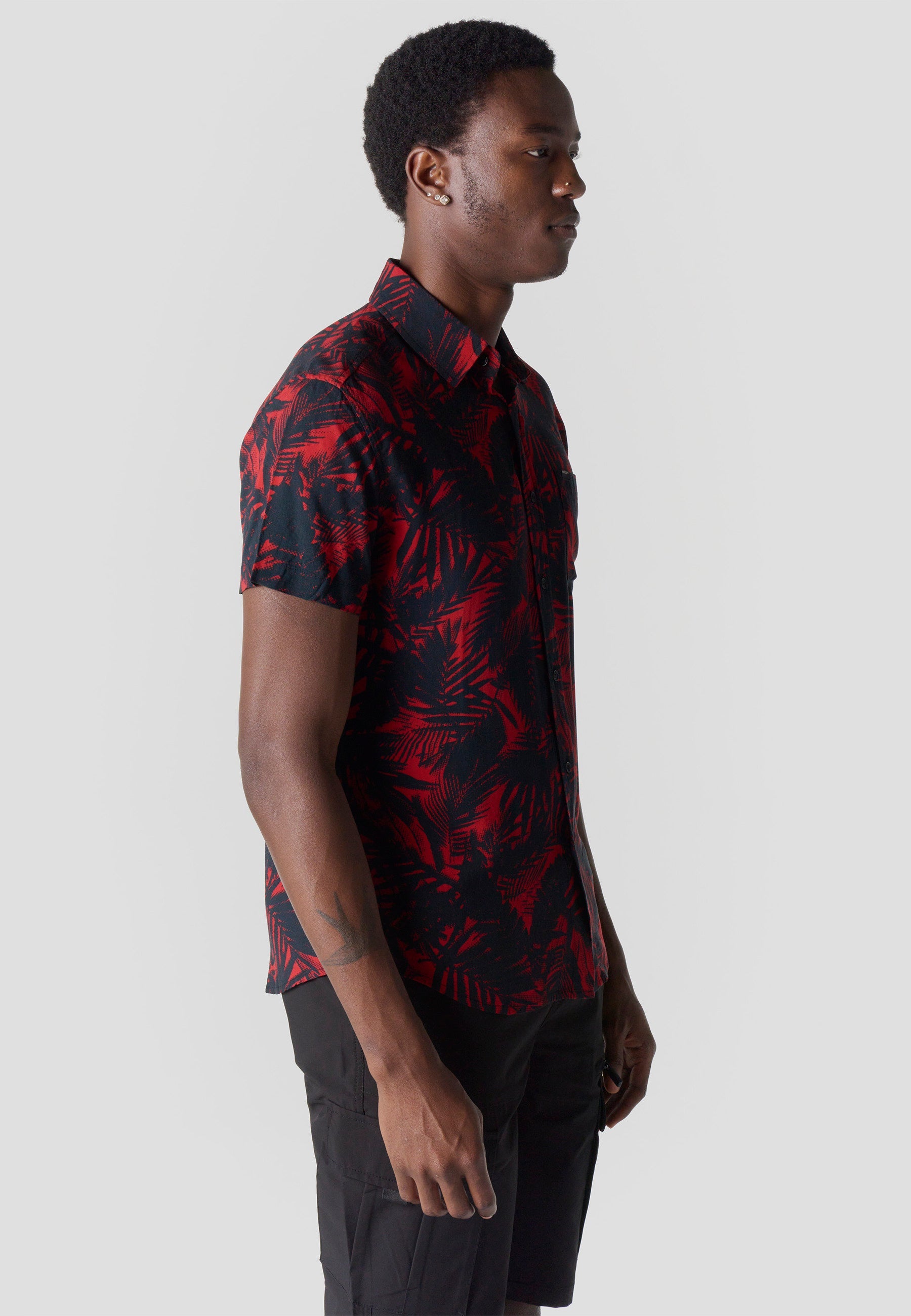 Camisa Hombre Manga Corta Estampado Tropical Viscosa – Koroshi 2611CC36