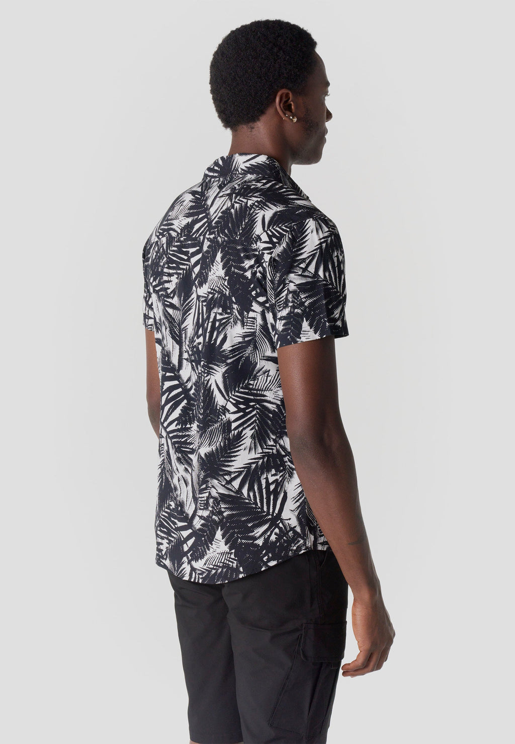 Camisa Hombre Manga Corta Estampado Tropical Viscosa – Koroshi 2611CC36