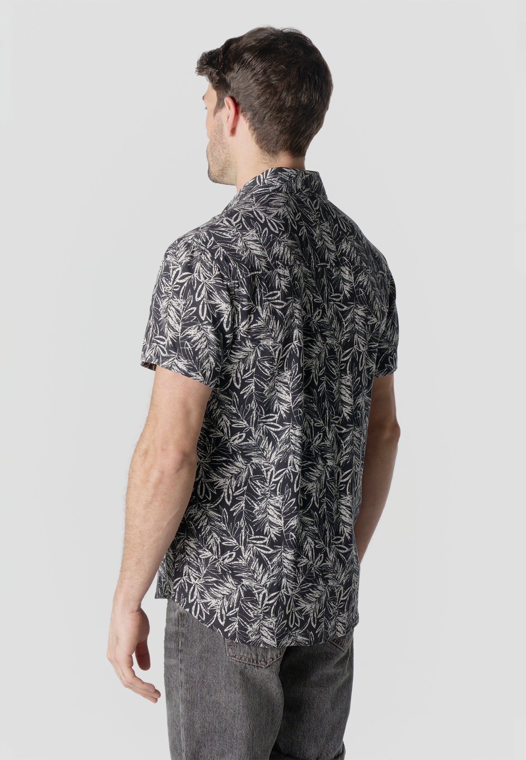 Camisa Hombre Manga Corta Estampado Tropical Viscosa – Koroshi 2611CC37
