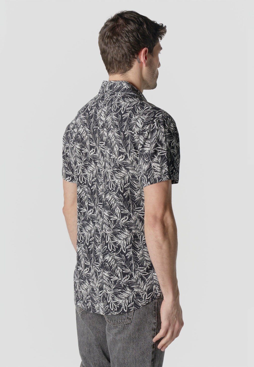 Camisa Hombre Manga Corta Estampado Tropical Viscosa – Koroshi 2611CC37