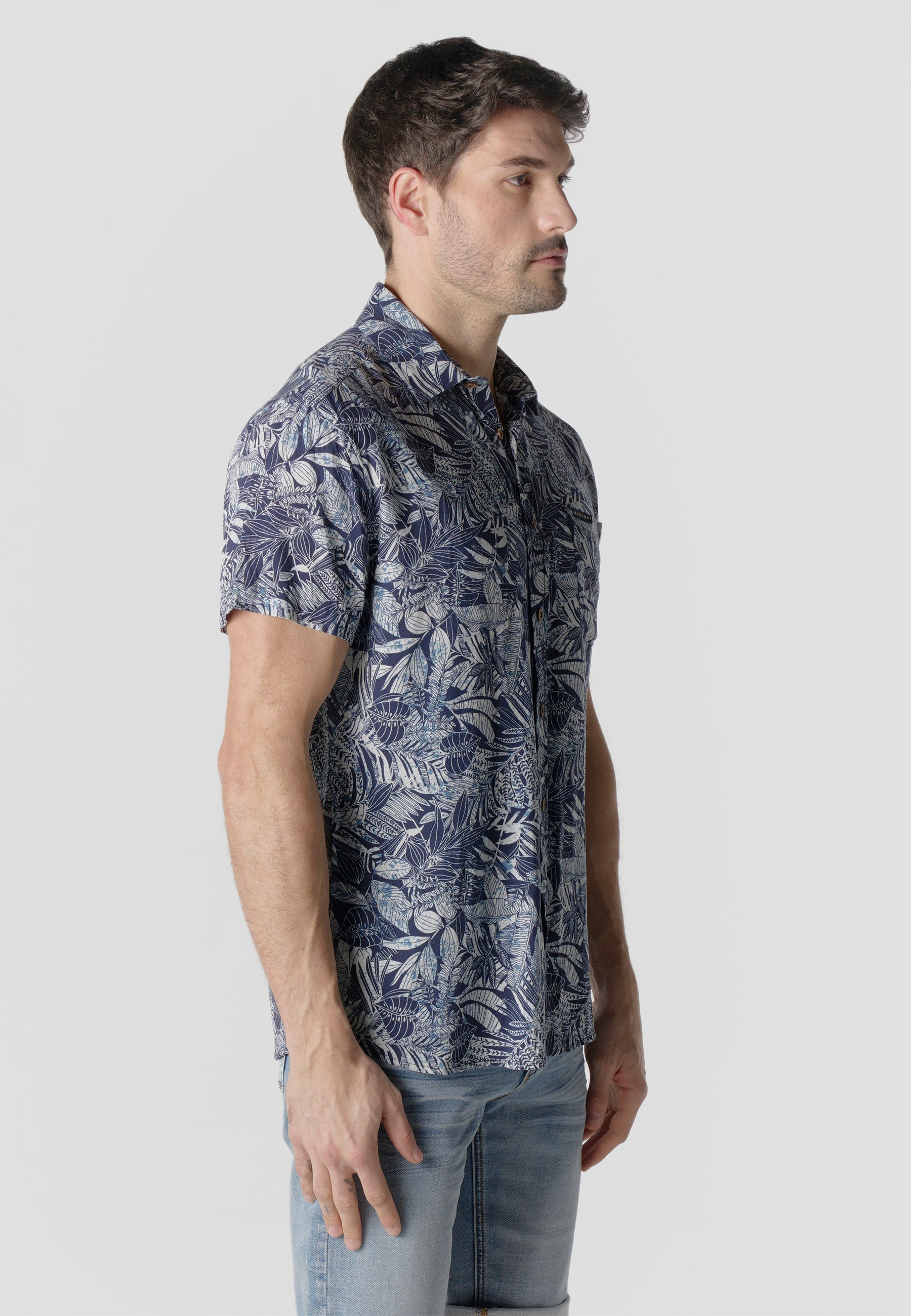 Camisa Hombre Manga Corta Estampado Tropical Viscosa – Koroshi 2611CC37