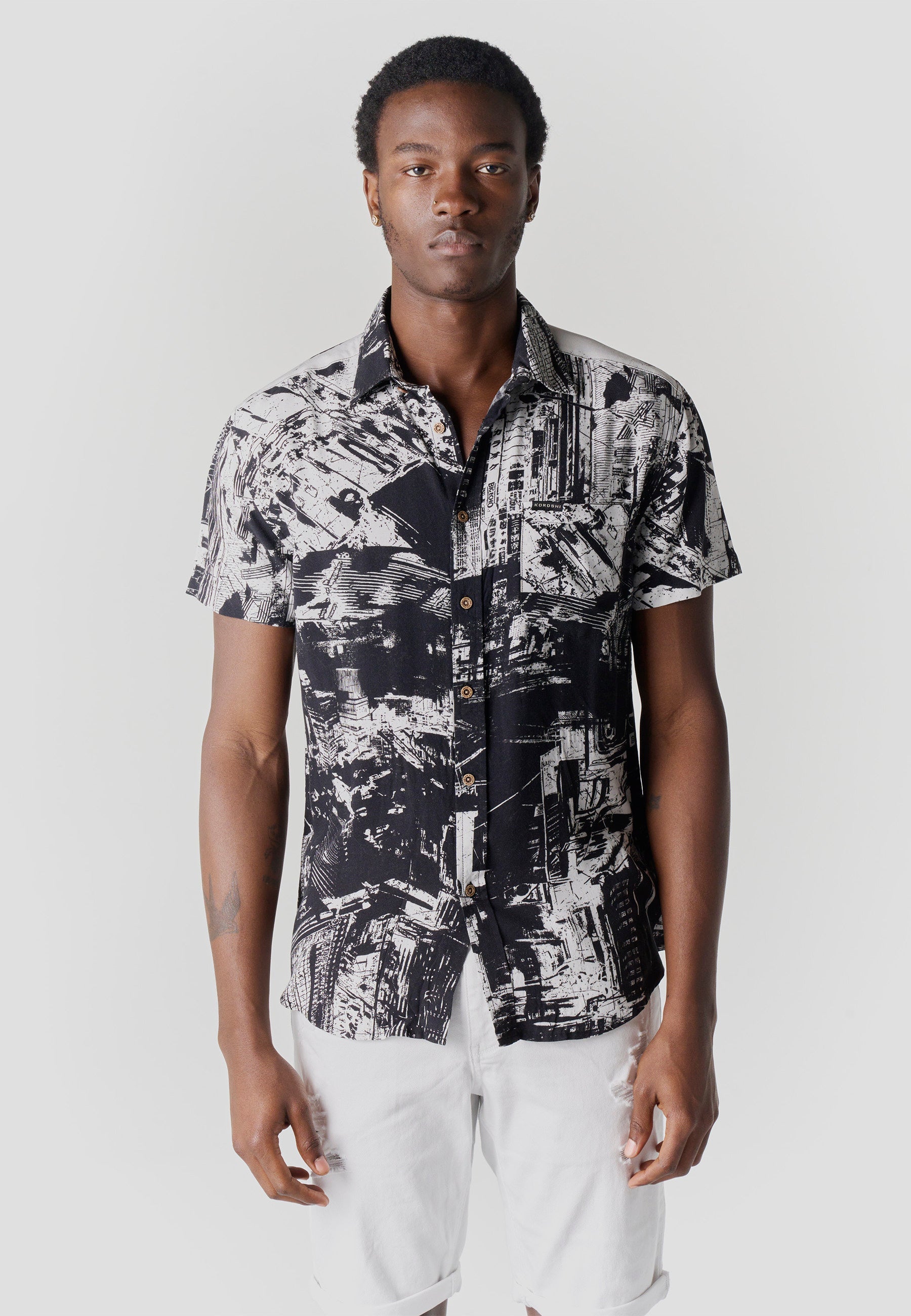 Camisa Hombre Manga Corta Estampado Tropical Viscosa – Koroshi 2611CC37
