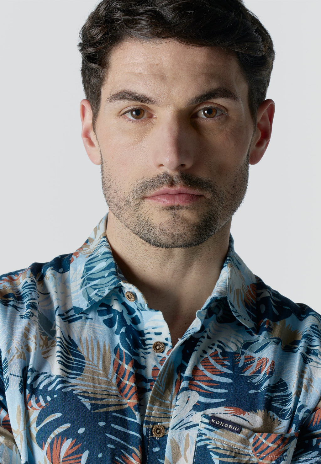 Camisa Hombre Manga Corta Estampado Tropical Viscosa – Koroshi 2611CC37