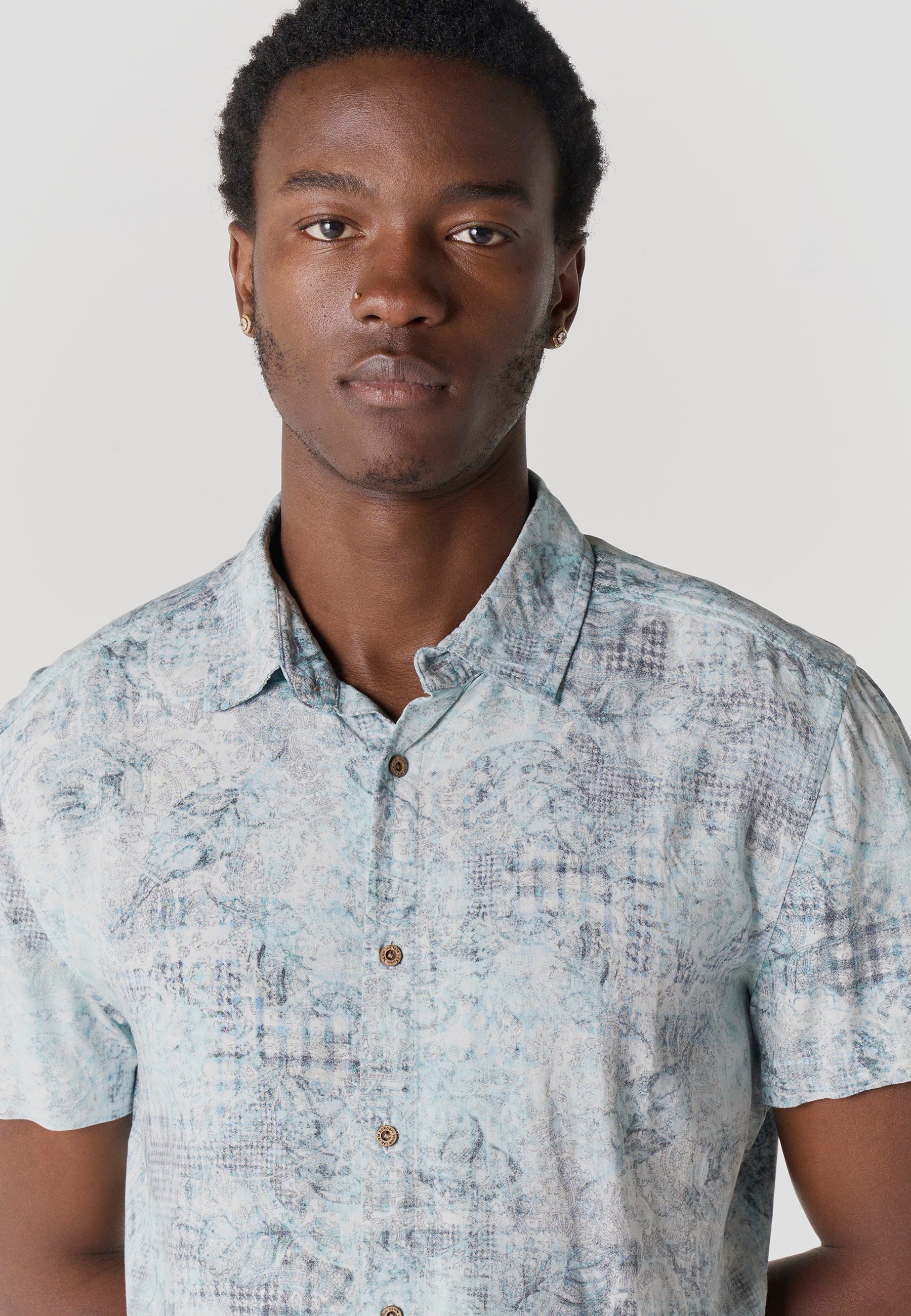 Camisa Hombre Manga Corta Viscosa Estampada – Koroshi 2611CC39