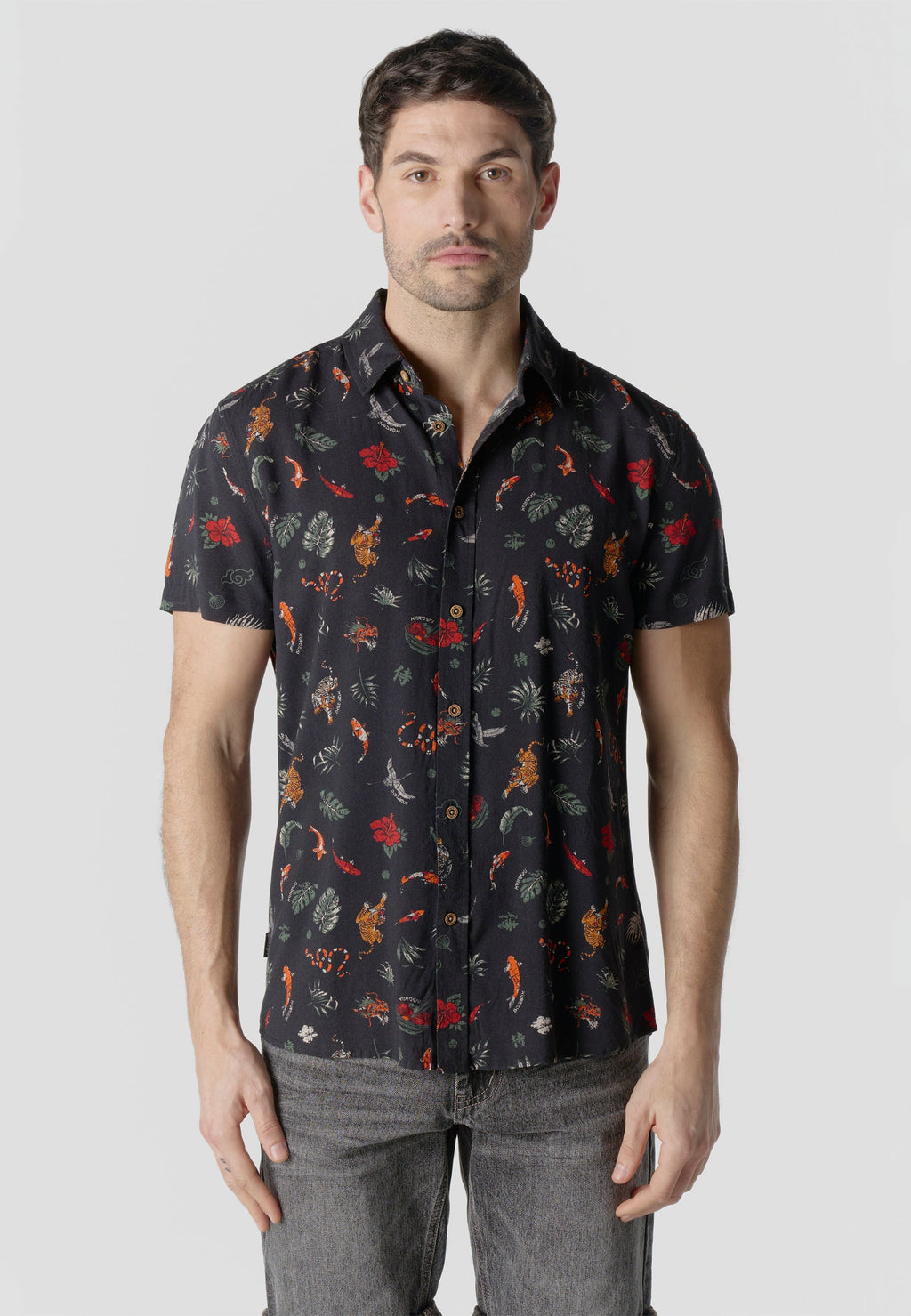 Camisa Hombre Manga Corta Estampado Tropical Viscosa – Koroshi 2611CC40