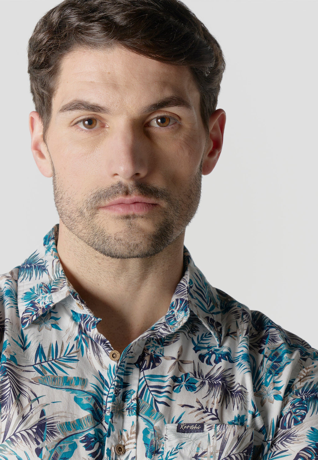 Camisa Hombre Manga Corta Algodón Estampado Tropical – Koroshi 2611CC43