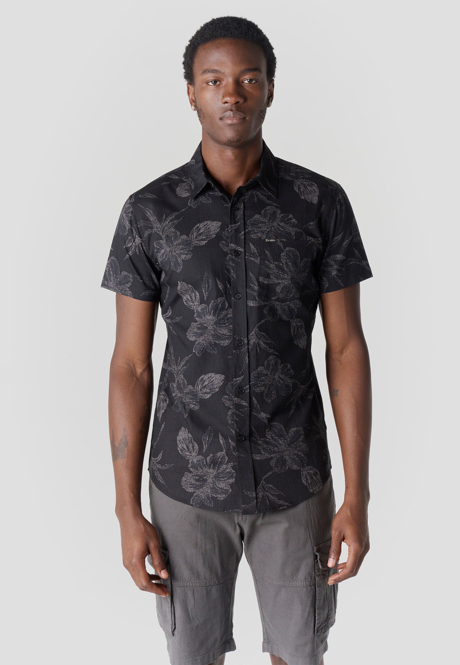 Camisa Hombre Manga Corta Algodón Estampado Tropical – Koroshi 2611CC43