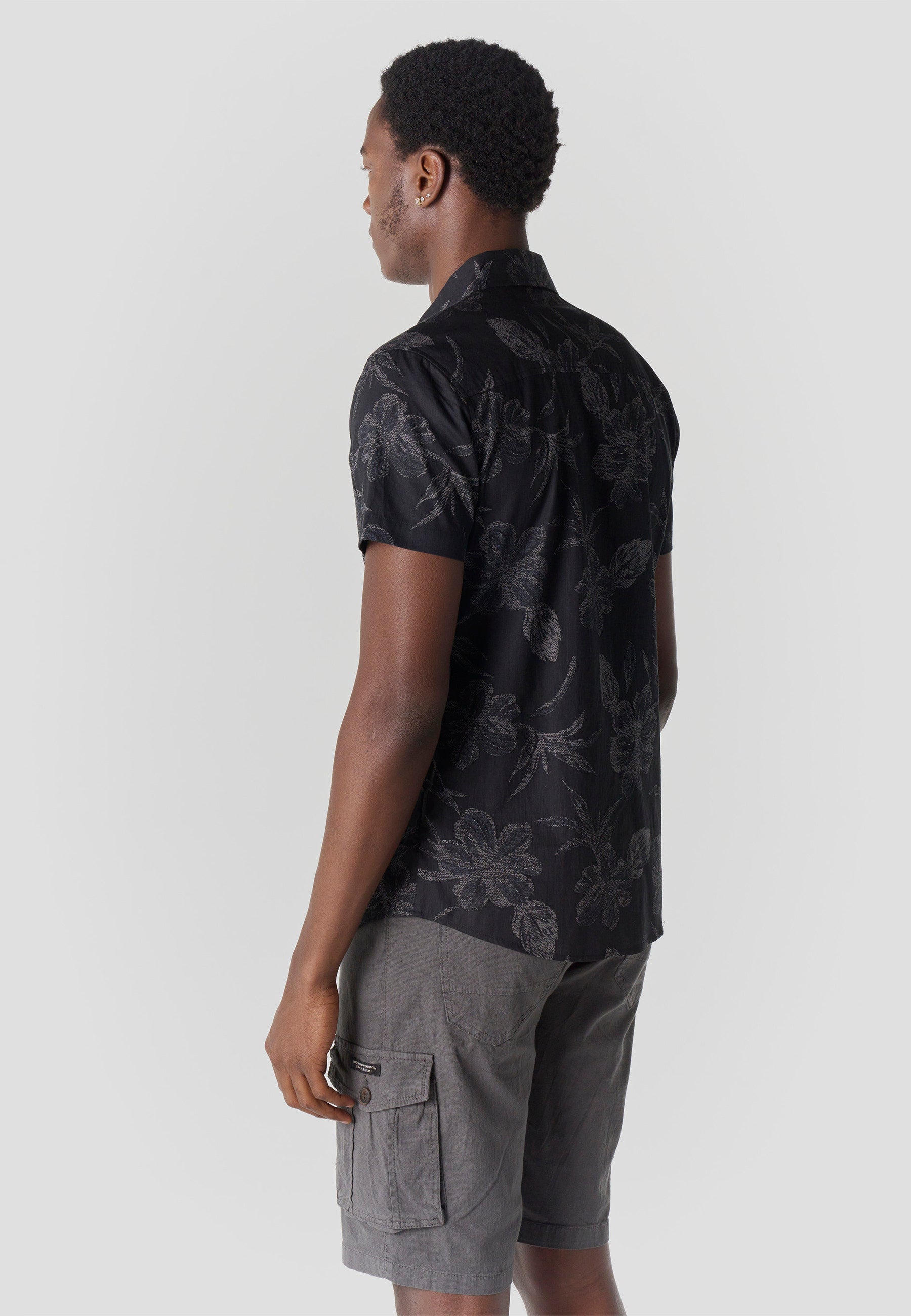 Camisa Hombre Manga Corta Algodón Estampado Tropical – Koroshi 2611CC43