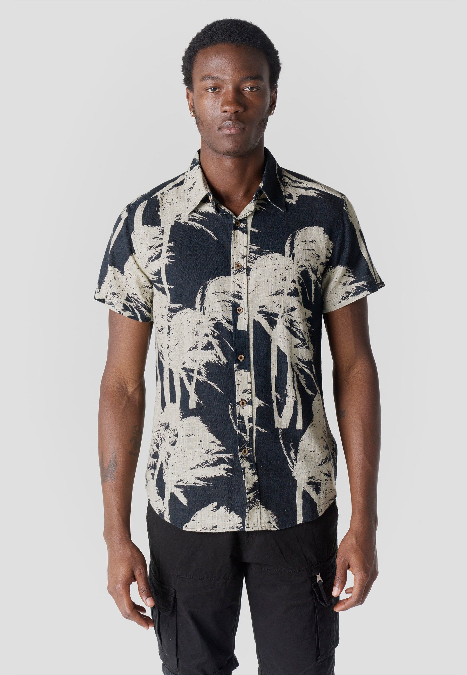 Camisa Hombre Manga Corta Algodón Slub Estampado Tropical – Koroshi 2611CC45