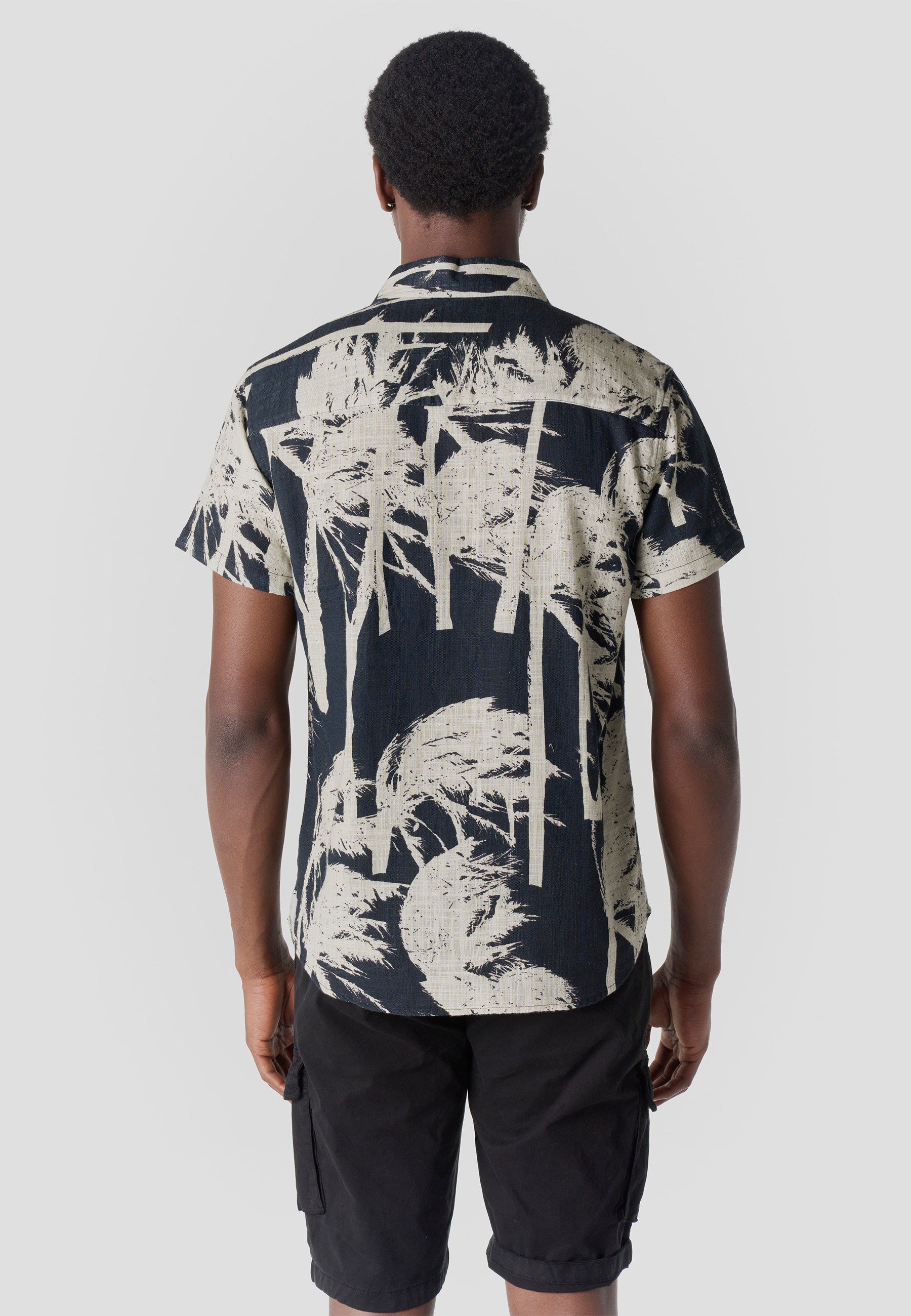 Camisa Hombre Manga Corta Algodón Slub Estampado Tropical – Koroshi 2611CC45