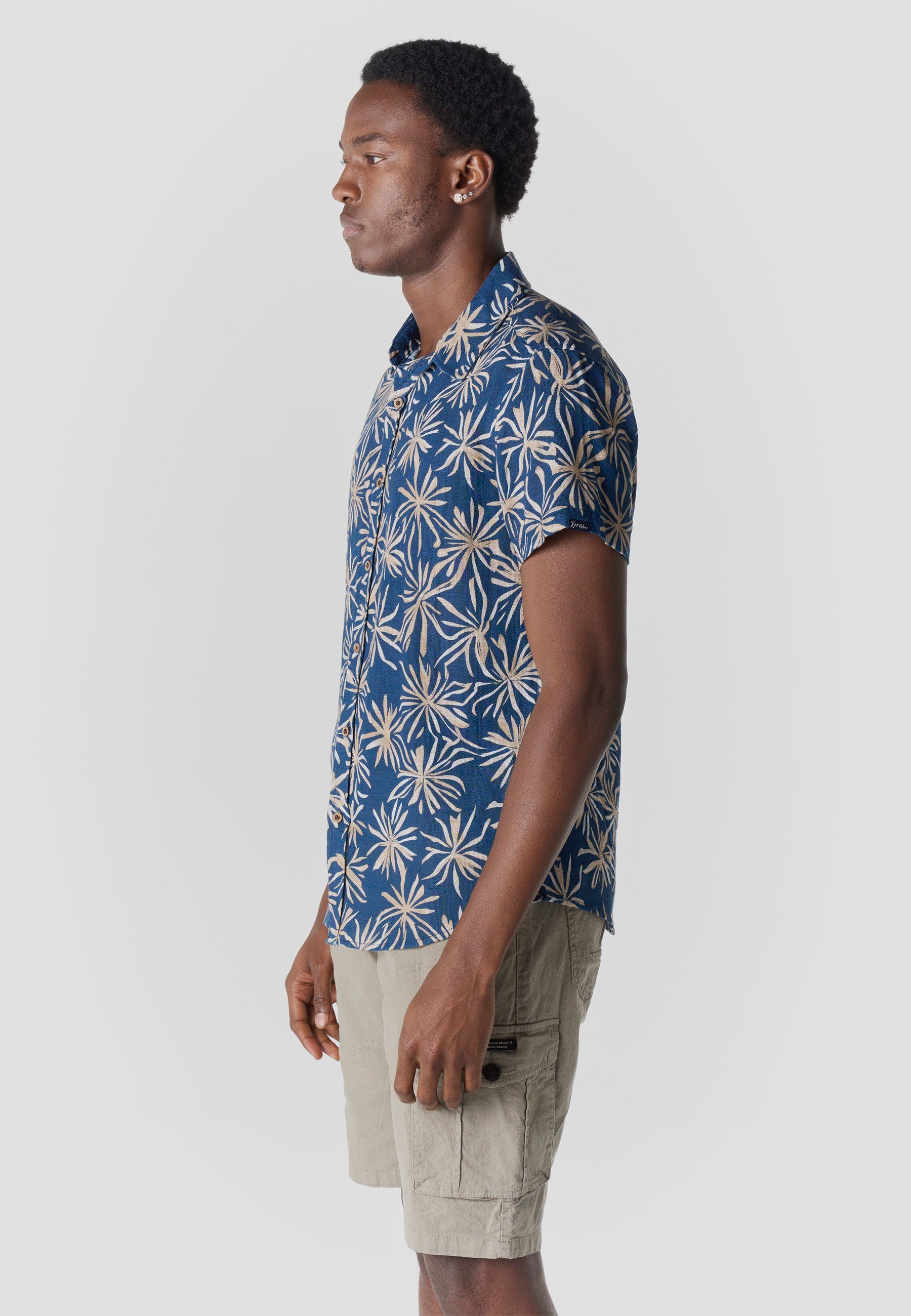 Camisa Hombre Manga Corta Algodón Slub Estampado Tropical – Koroshi 2611CC45