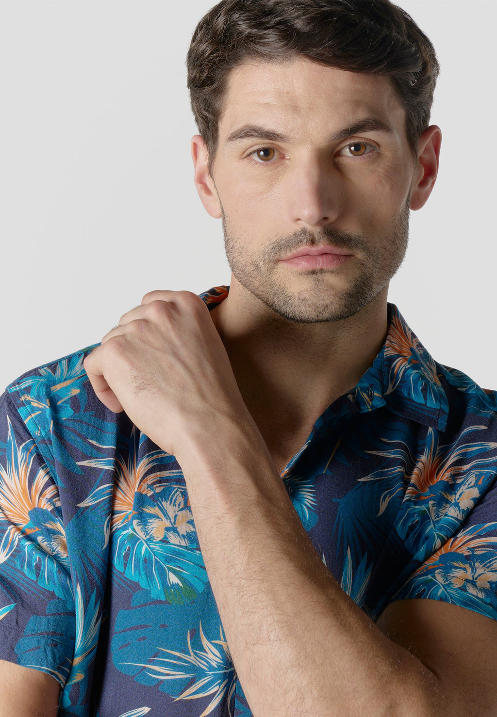 Camisa Hombre Manga Corta Relaxed Estampado Étnico Azteca Viscosa – Koroshi 2611CC49