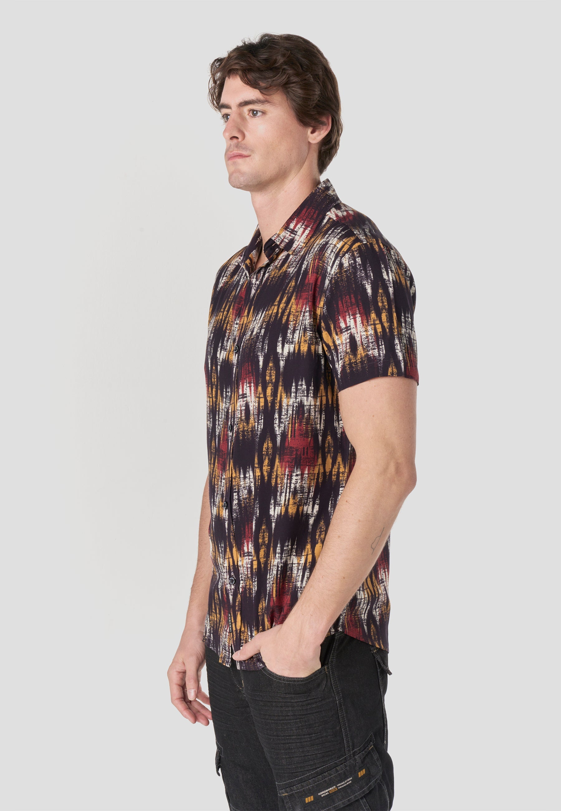 Camisa Hombre Manga Corta Estampada Viscosa Negra – Koroshi 2611CC50