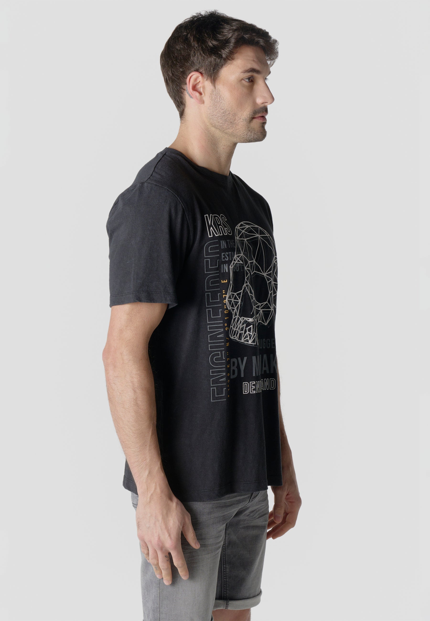 Camiseta Hombre Manga Corta Estampado Calavera Geométrica Negra – Koroshi