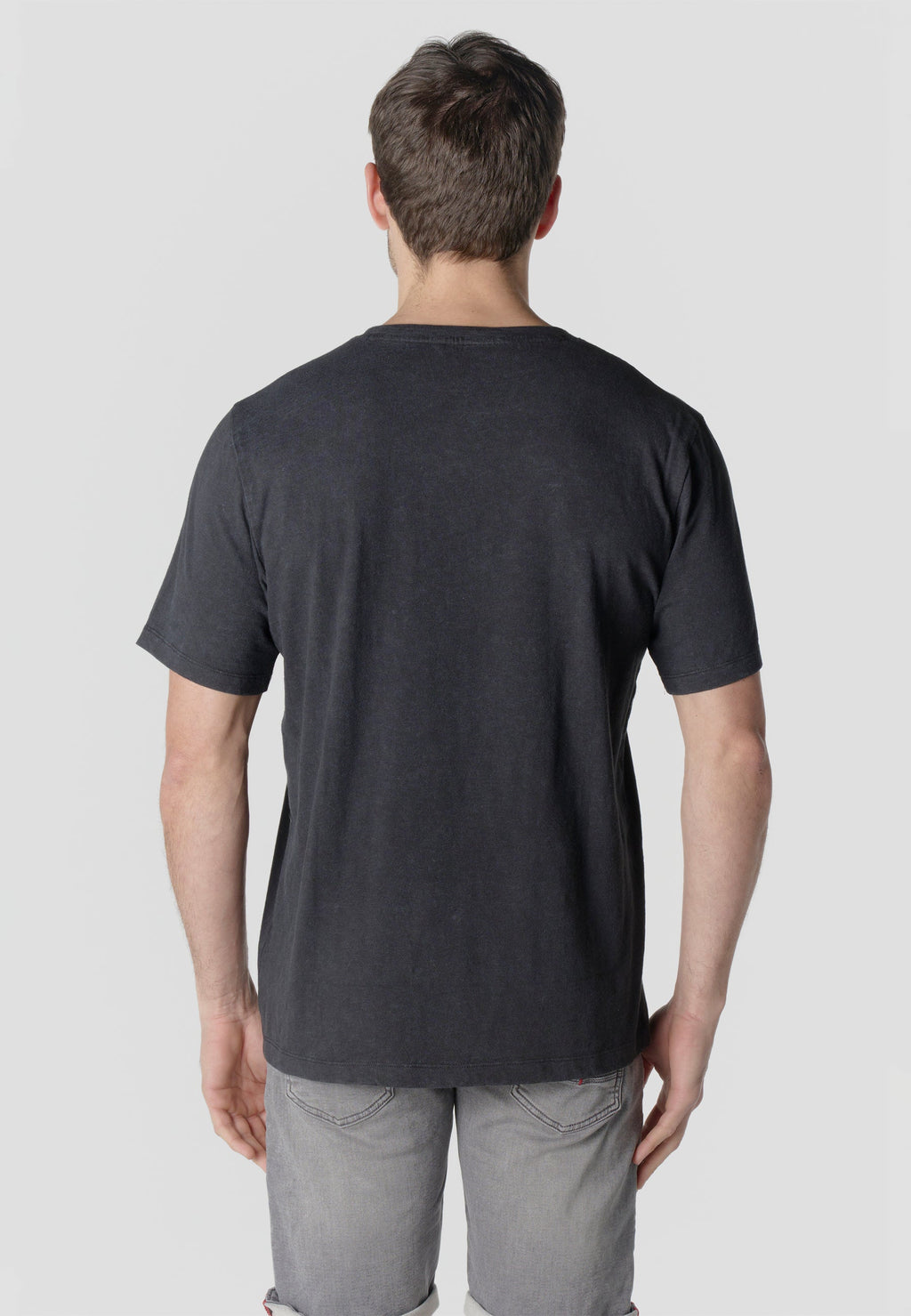 Camiseta Hombre Manga Corta Estampado Calavera Geométrica Negra – Koroshi
