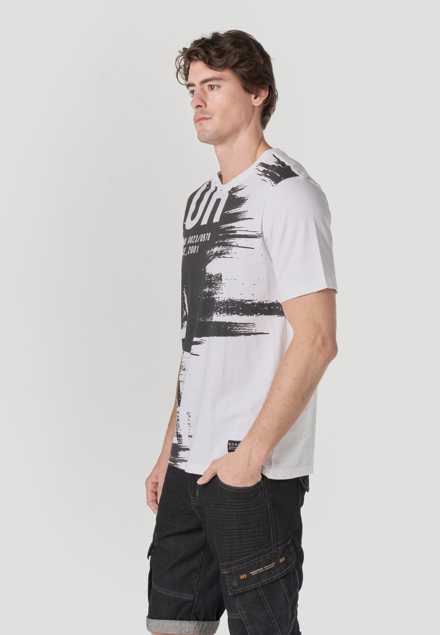 Camiseta Hombre Manga Corta Estampado Koroshi Blanca – Koroshi