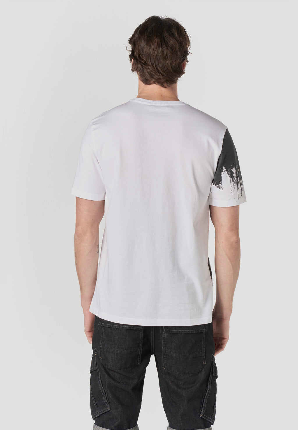 Camiseta Hombre Manga Corta Estampado Koroshi Blanca – Koroshi