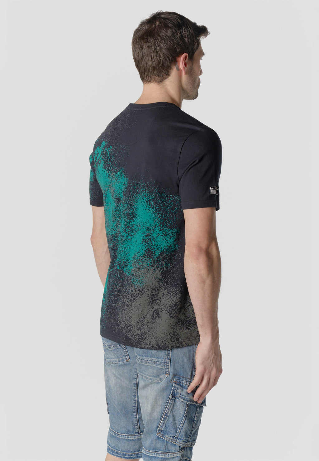 Camiseta Hombre Manga Corta Estampado All Over Spray Negra – Koroshi