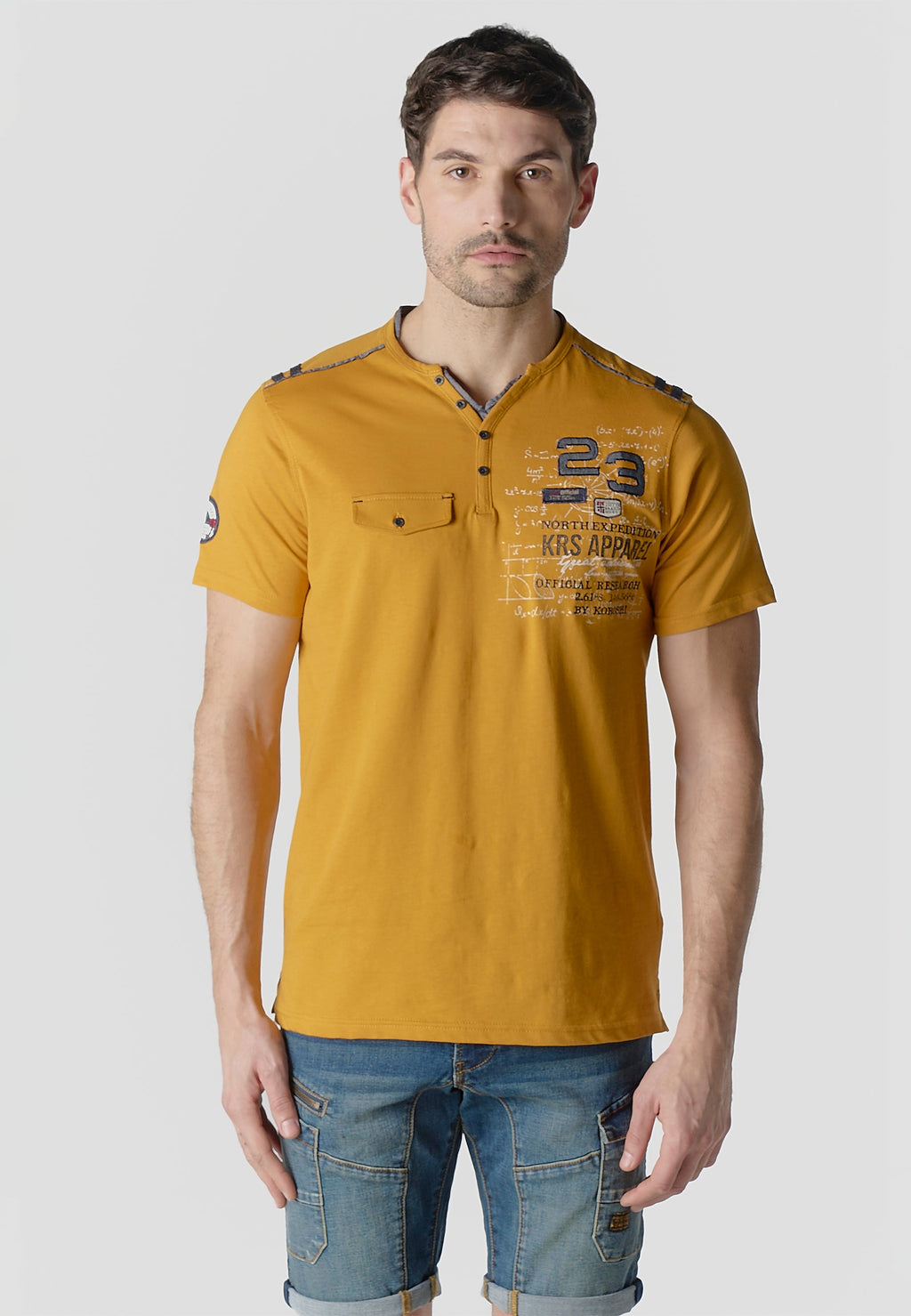 Camiseta Hombre Manga Corta Henley Bordados con Bolsillo – Koroshi 2611MC22