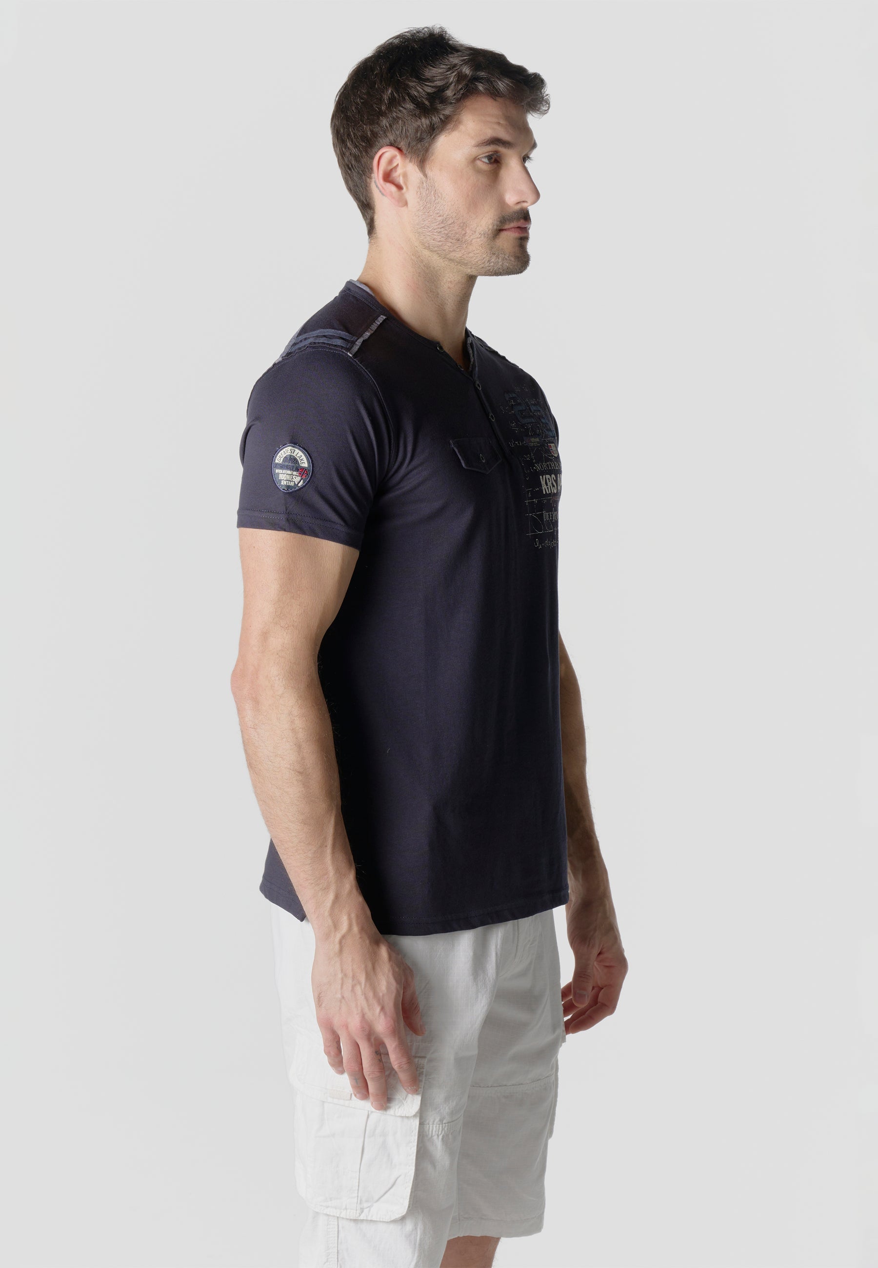 Camiseta Hombre Manga Corta Henley Bordados con Bolsillo – Koroshi 2611MC22