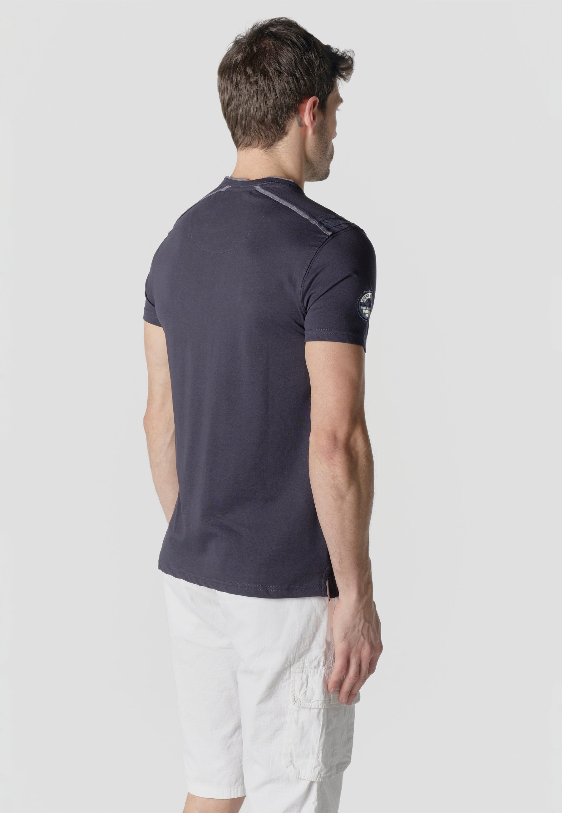 Camiseta Hombre Manga Corta Henley Bordados con Bolsillo – Koroshi 2611MC22