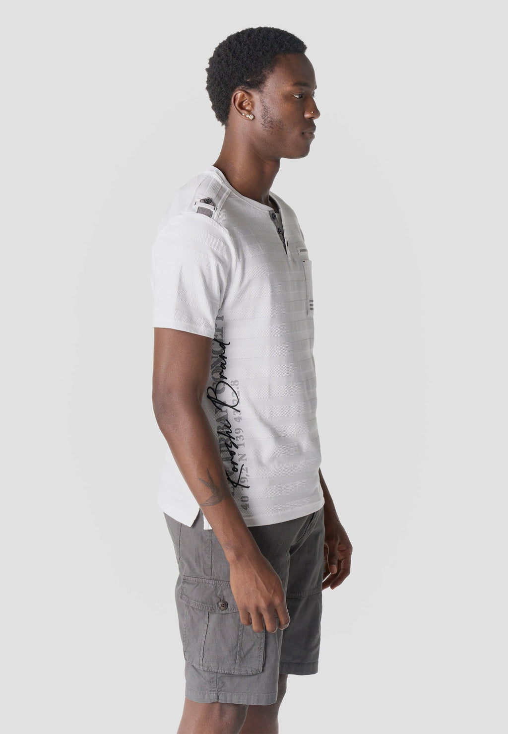 Camiseta Hombre Manga Corta Henley Texturizada Bolsillo – Koroshi 2611MC36