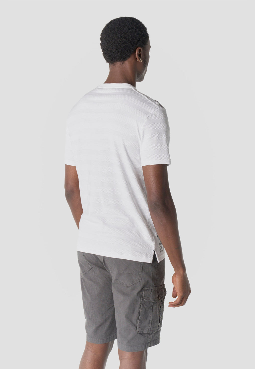 Camiseta Hombre Manga Corta Henley Texturizada Bolsillo – Koroshi 2611MC36