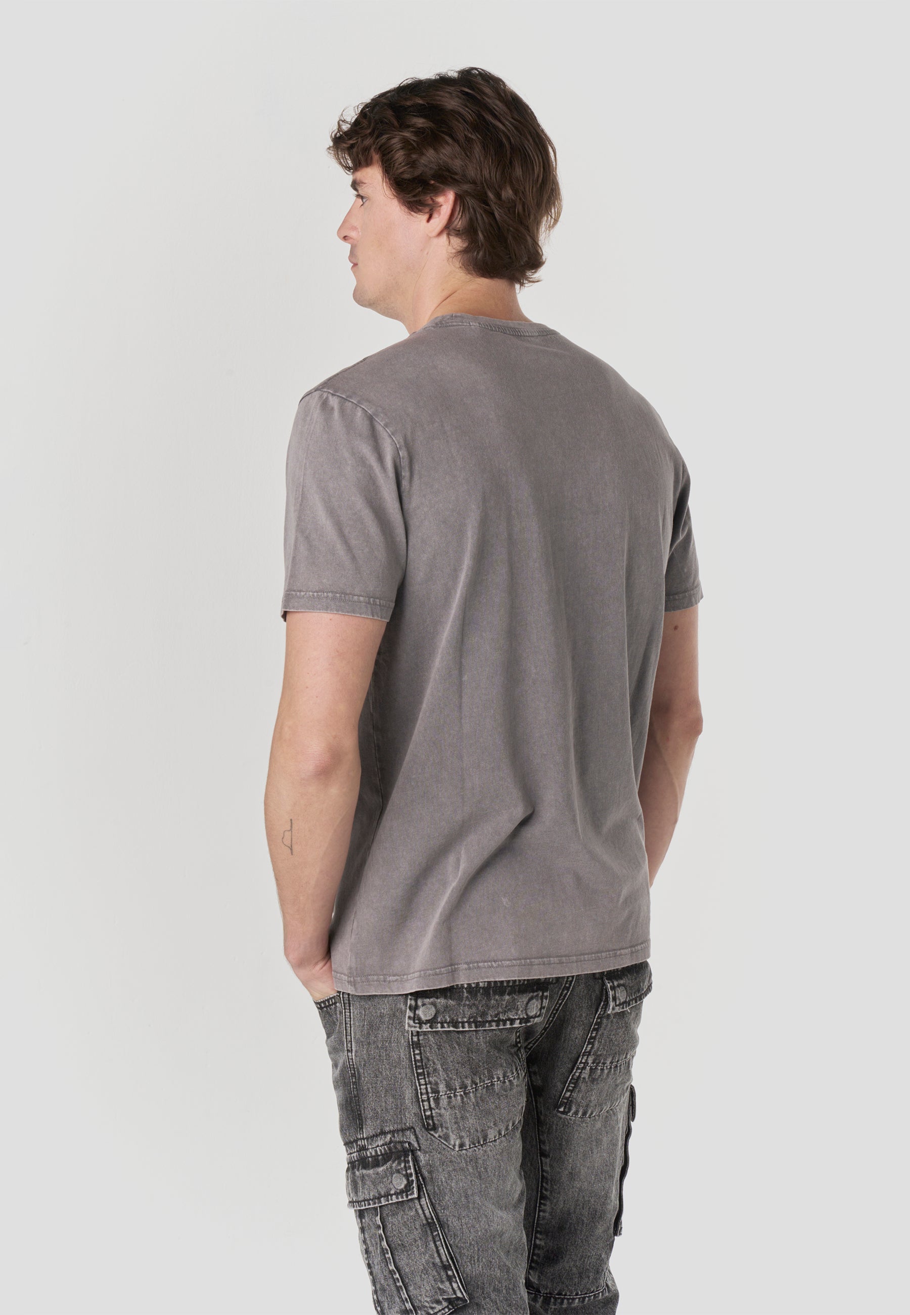 Camiseta Hombre Manga Corta Lavada Print Rider Gris – Koroshi