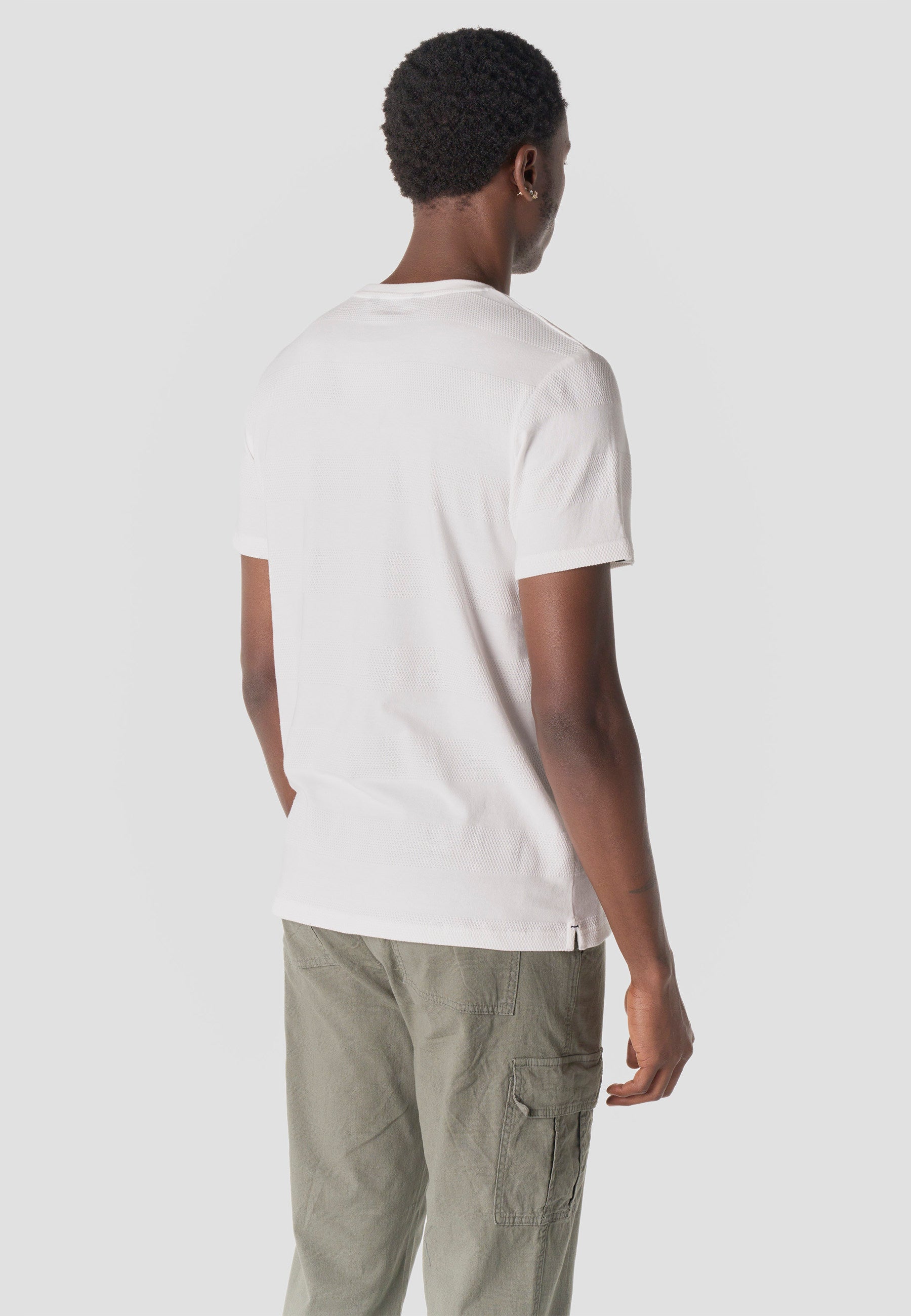 Camiseta Hombre Manga Corta Texturizada Cuello Redondo Algodón – Koroshi 2611MC61