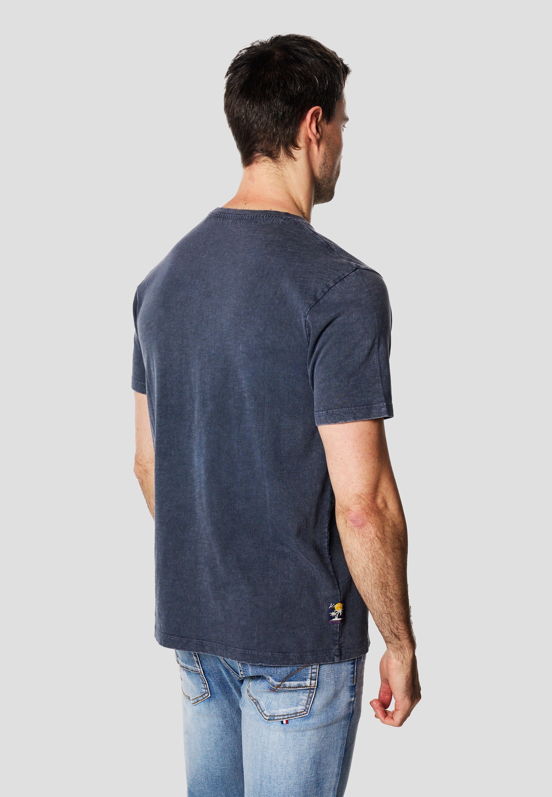 Camiseta Hombre Manga Corta Lavada Estampado Sunset Índigo – Koroshi