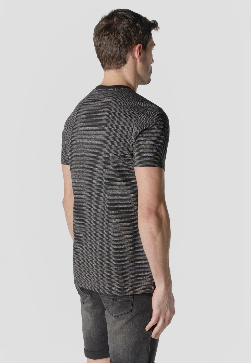 Camiseta Hombre Manga Corta Henley Jaspeada Print Koroshi Negra – Koroshi