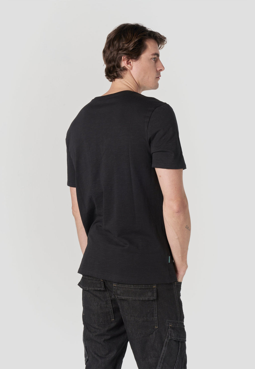 Camiseta Hombre Manga Corta Print Retro 80s Negra – Koroshi