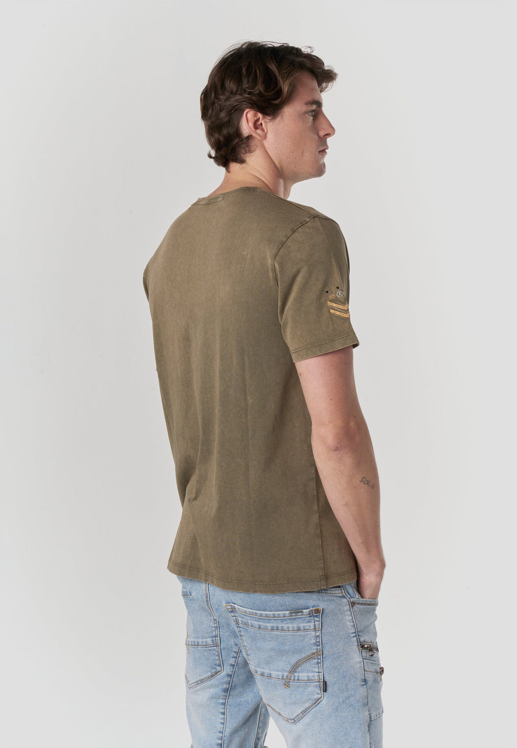 Camiseta Hombre Manga Corta Lavada Print Águila Army Kaki – Koroshi