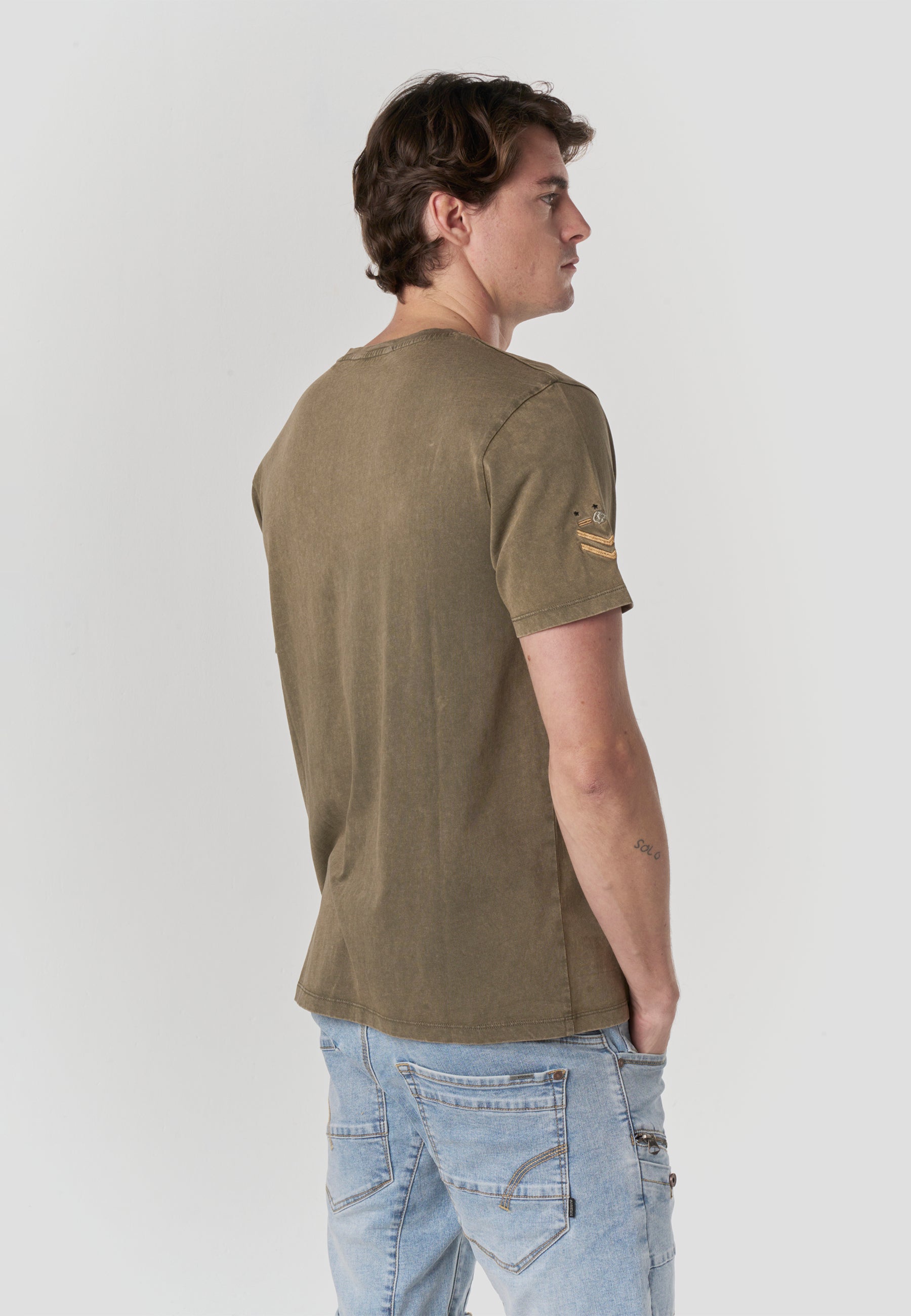 Camiseta Hombre Manga Corta Lavada Print Águila Army Kaki – Koroshi