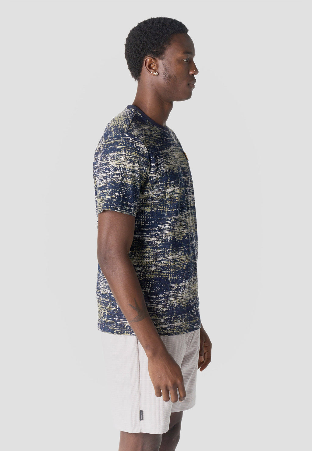 Camiseta Hombre Manga Corta Estampado All Over Textura Navy – Koroshi