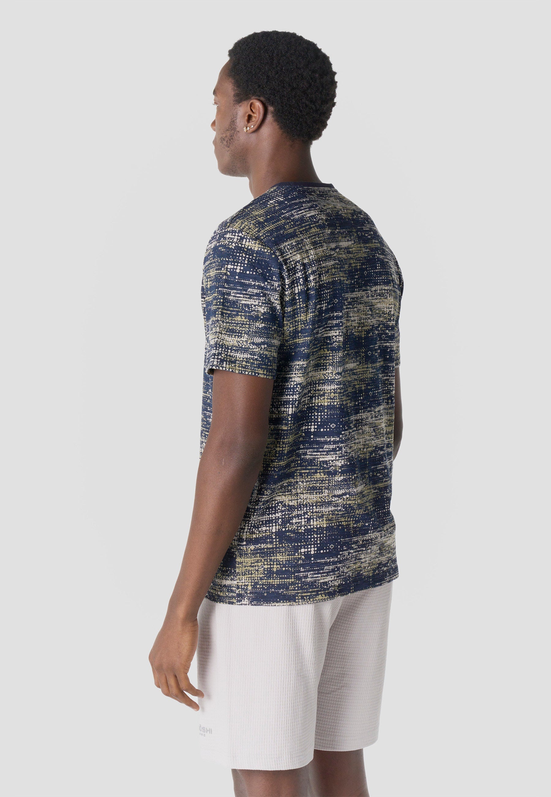 Camiseta Hombre Manga Corta Estampado All Over Textura Navy – Koroshi