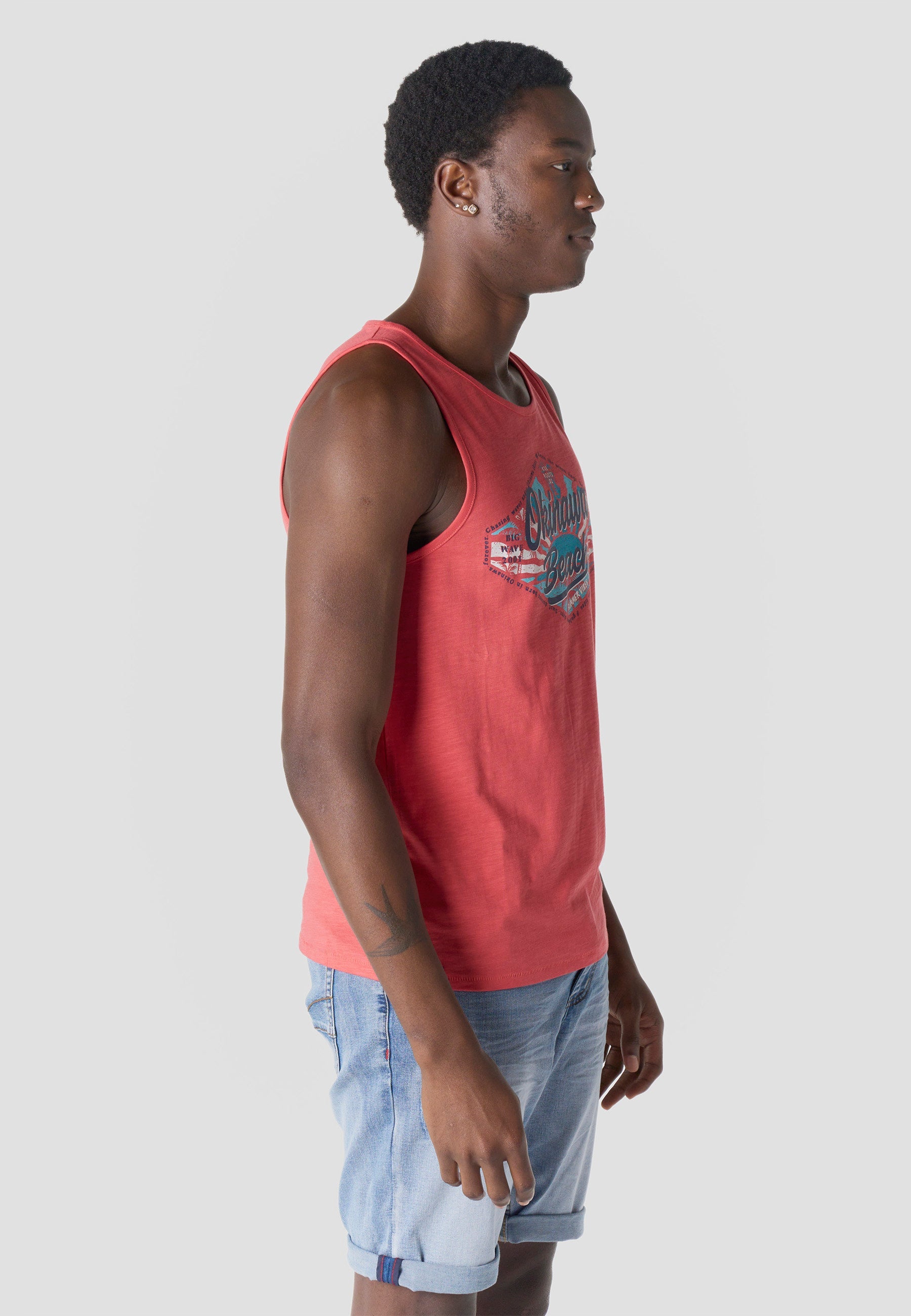 Camiseta Tirantes Hombre Estampado Surf – Koroshi 2611MS08
