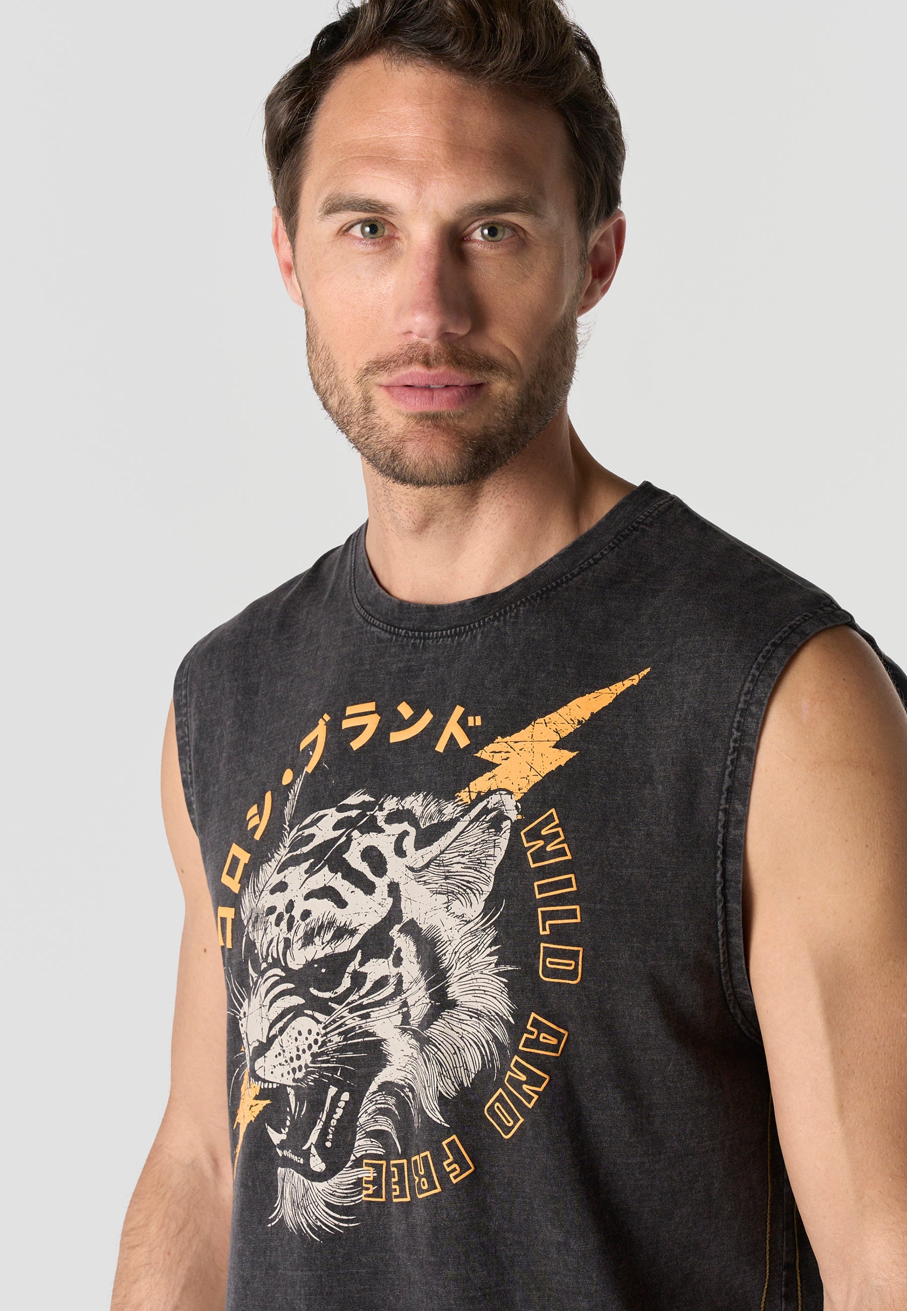 Camiseta Sin Mangas Estampada Negra Hombre | KOROSHI
