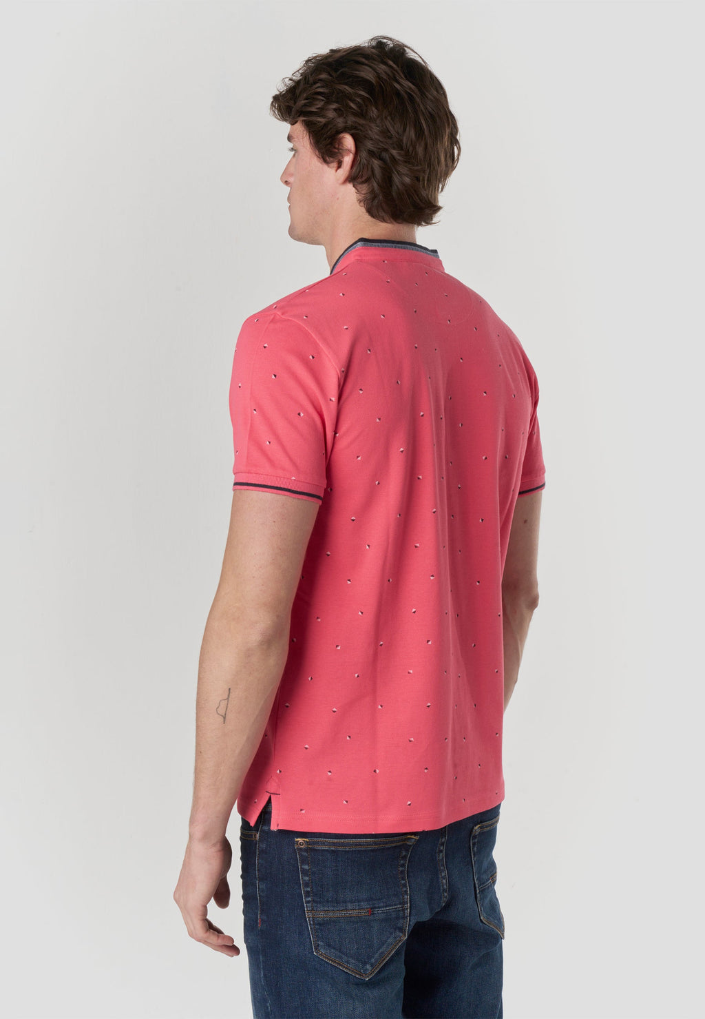 Polo Hombre Manga Corta Cuello Mao Micro Estampado – Koroshi 2611PC23