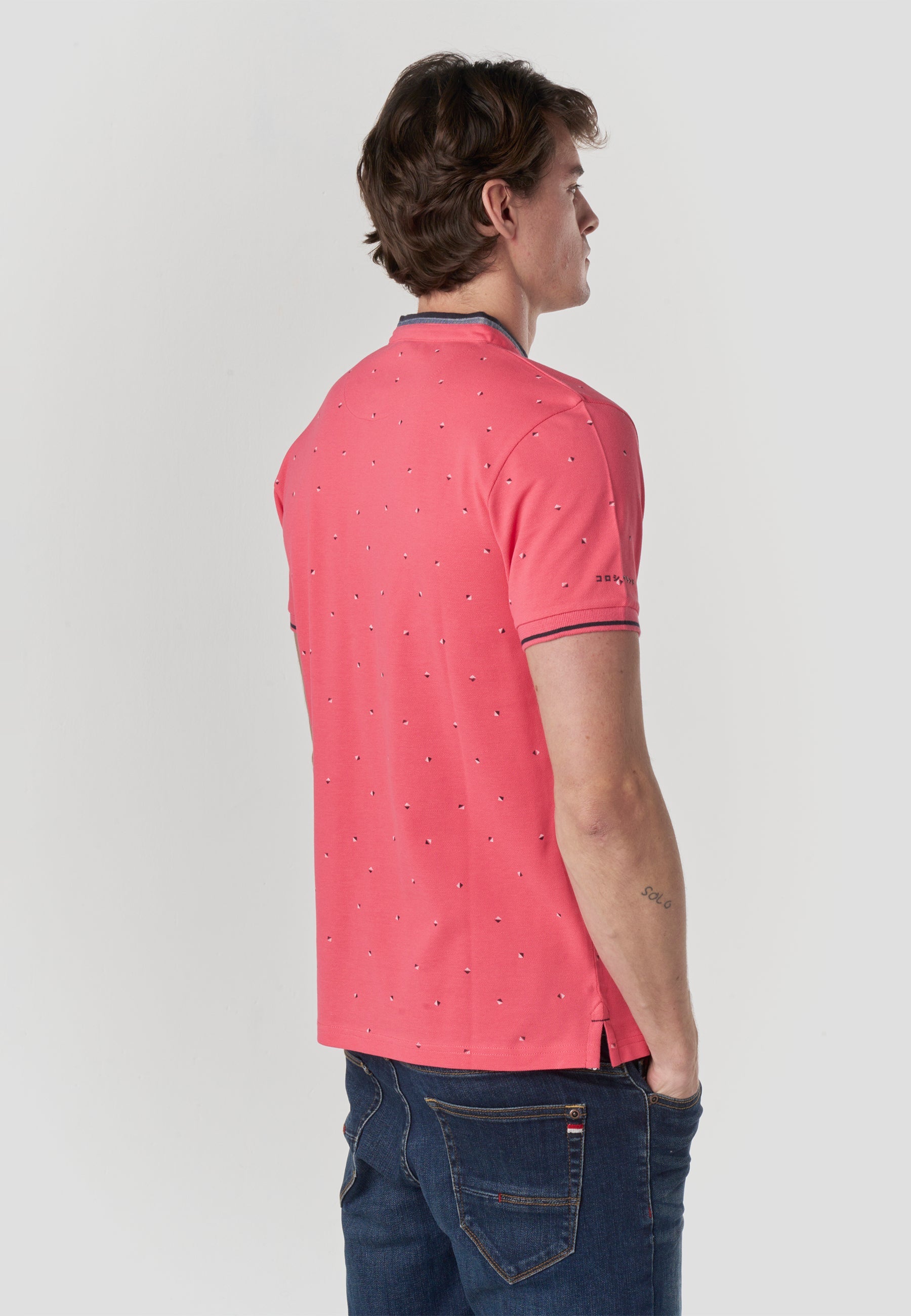 Polo Hombre Manga Corta Cuello Mao Micro Estampado – Koroshi 2611PC23