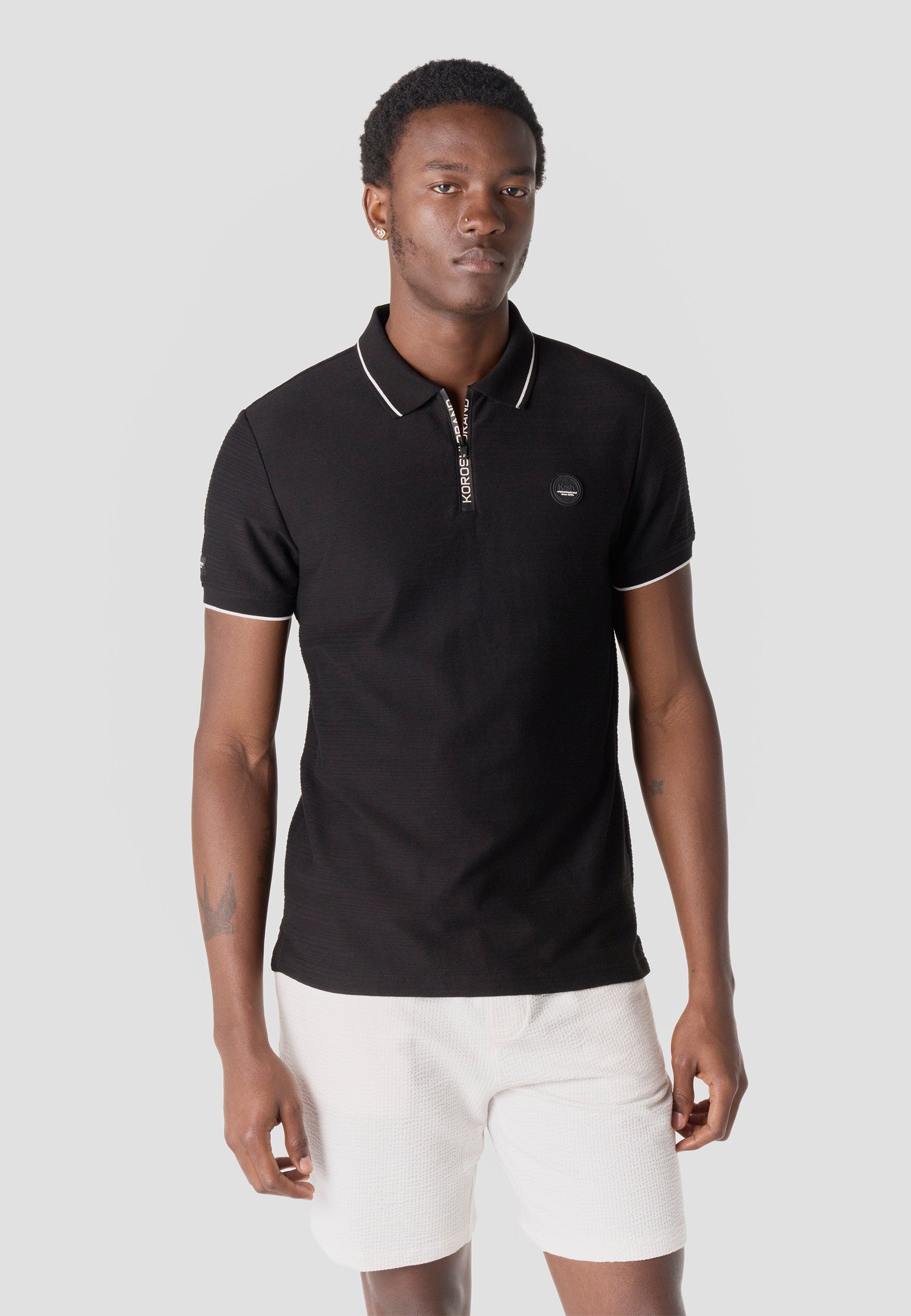 Polo Hombre Manga Corta Cuello Cremallera Texturizado – Koroshi Negro