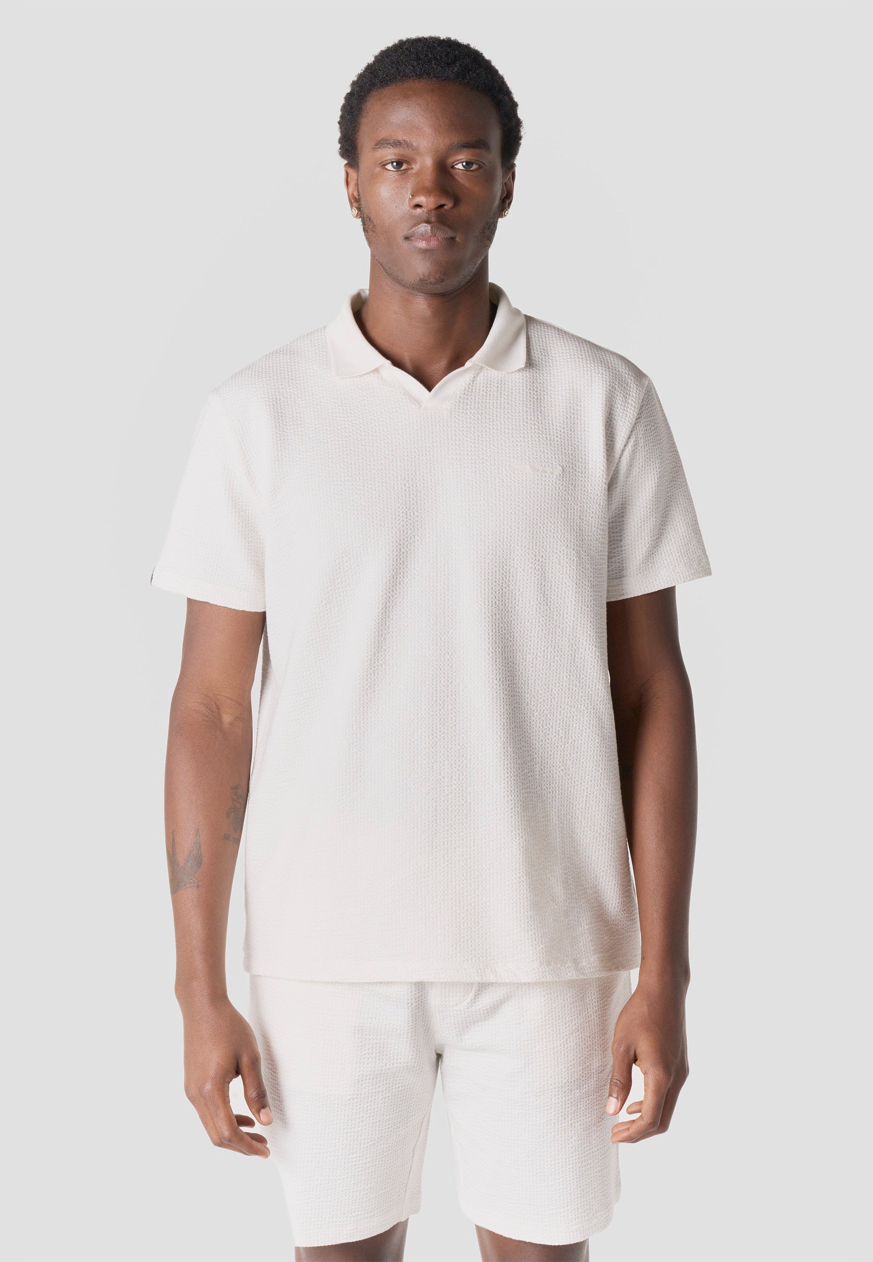 Polo Hombre Manga Corta Oversize Cuello Abierto Algodón – Koroshi 2611PC38