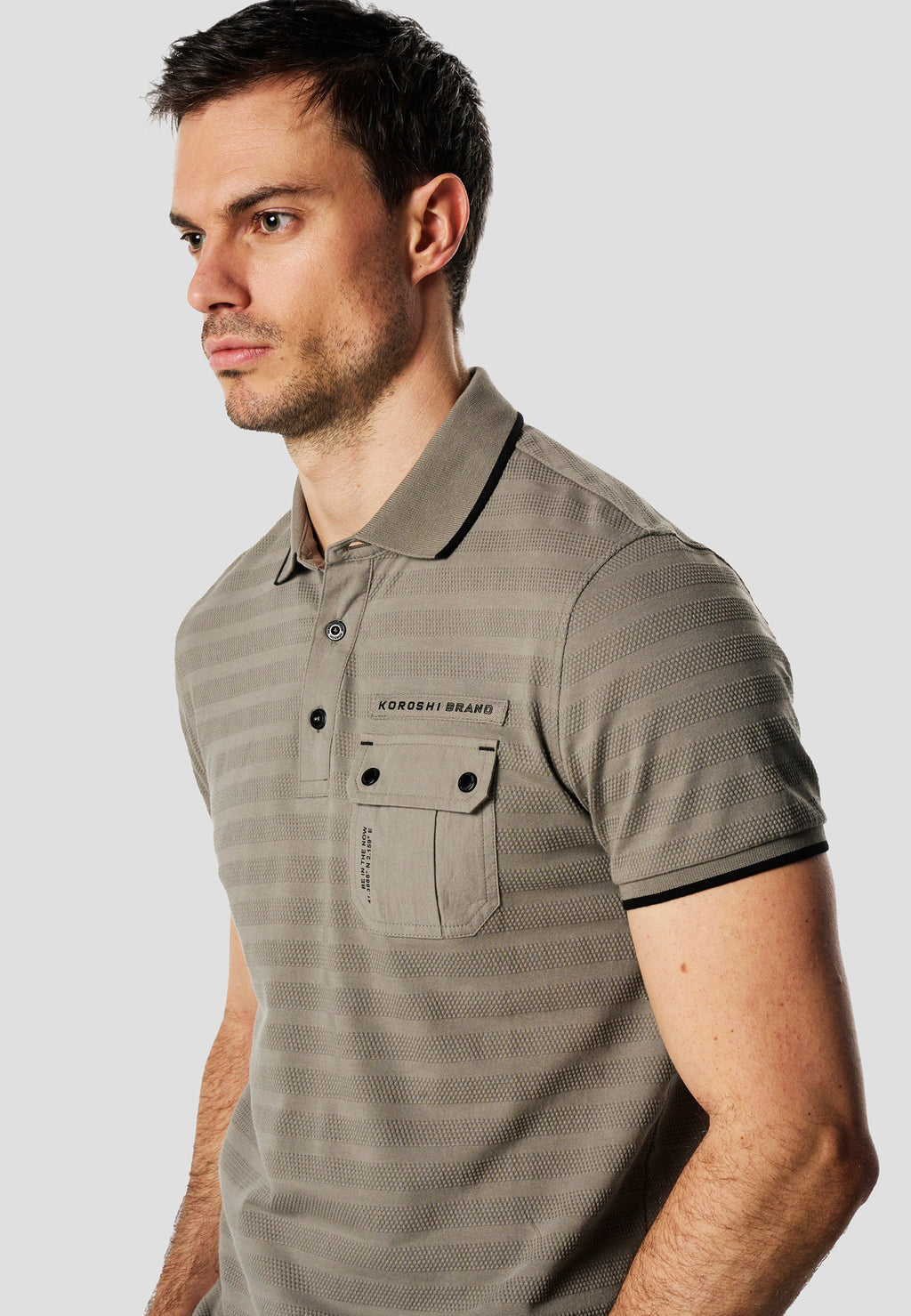 Polo Hombre Manga Corta Texturizado Bolsillo Solapa – Koroshi Kaki