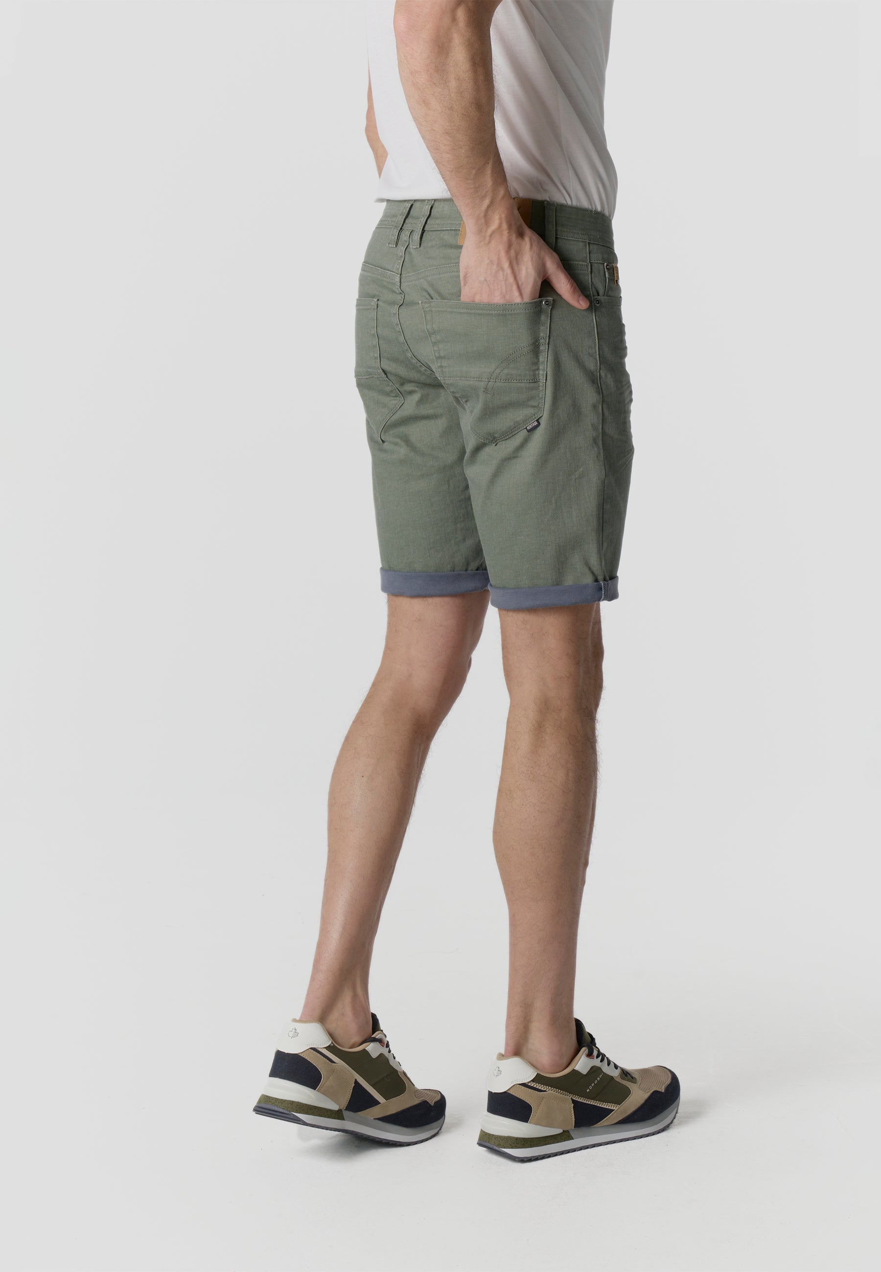 Bermuda Hombre Algodón Coated Regular – Koroshi 2611PS02