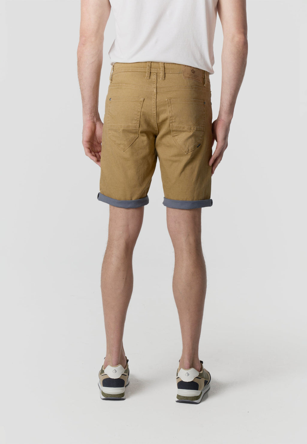 Bermuda Hombre Algodón Coated Regular – Koroshi 2611PS02
