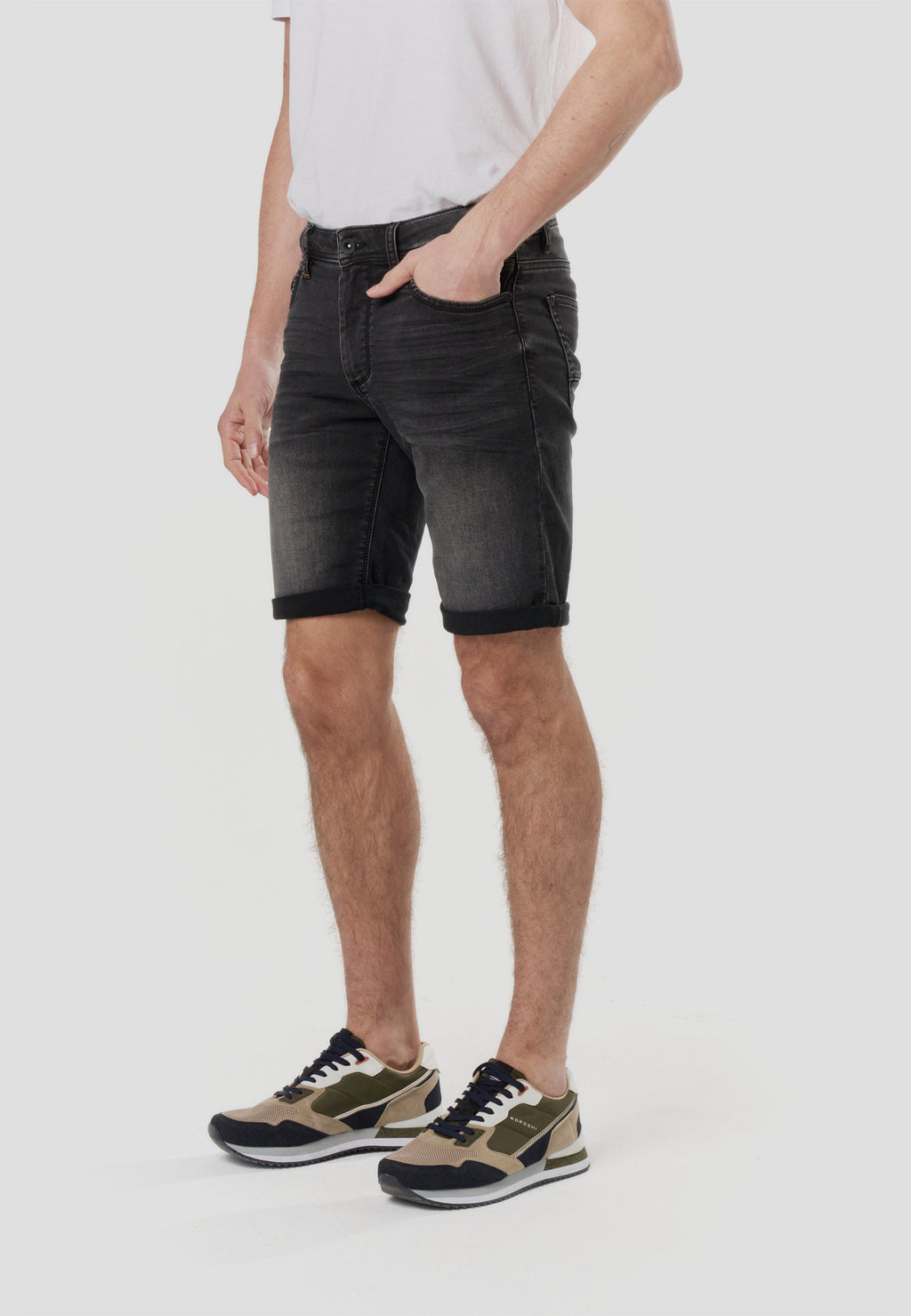 Bermuda Hombre Denim Knit Regular Negro – Koroshi 2611PS18