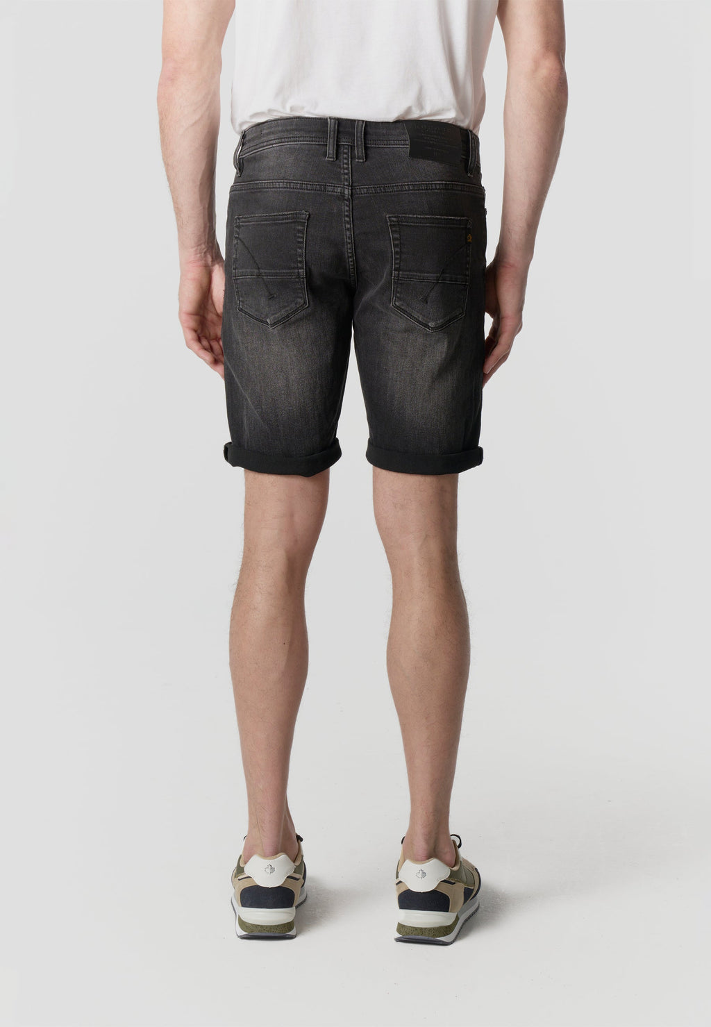 Bermuda Hombre Denim Regular Negro – Koroshi 2611PS26